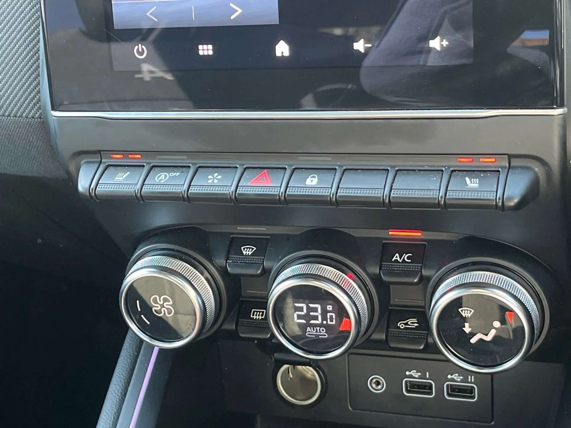 2025 RENAULT CLIO 2025 RENAULT CLIO