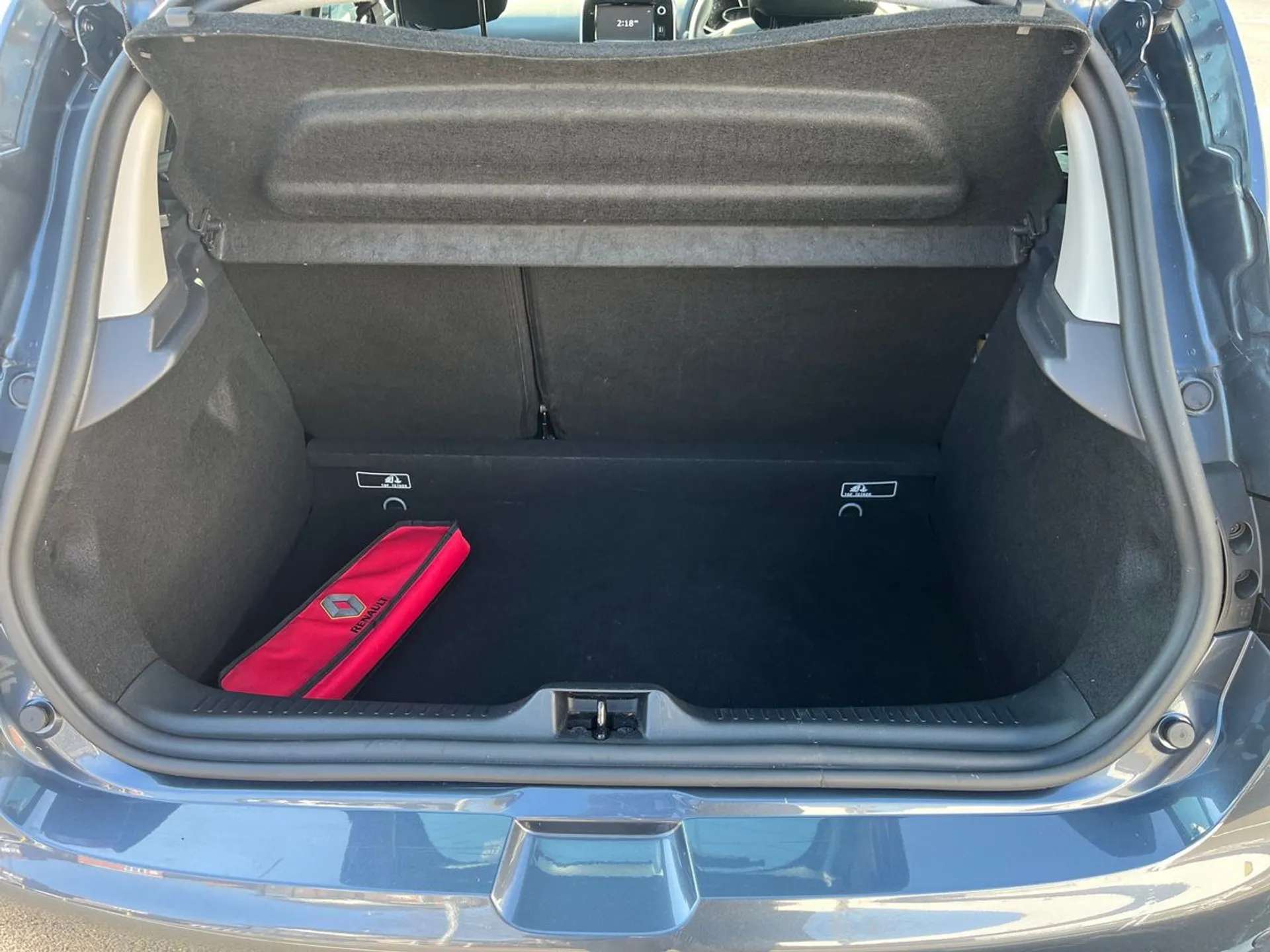 2017 RENAULT CLIO 2017 RENAULT CLIO