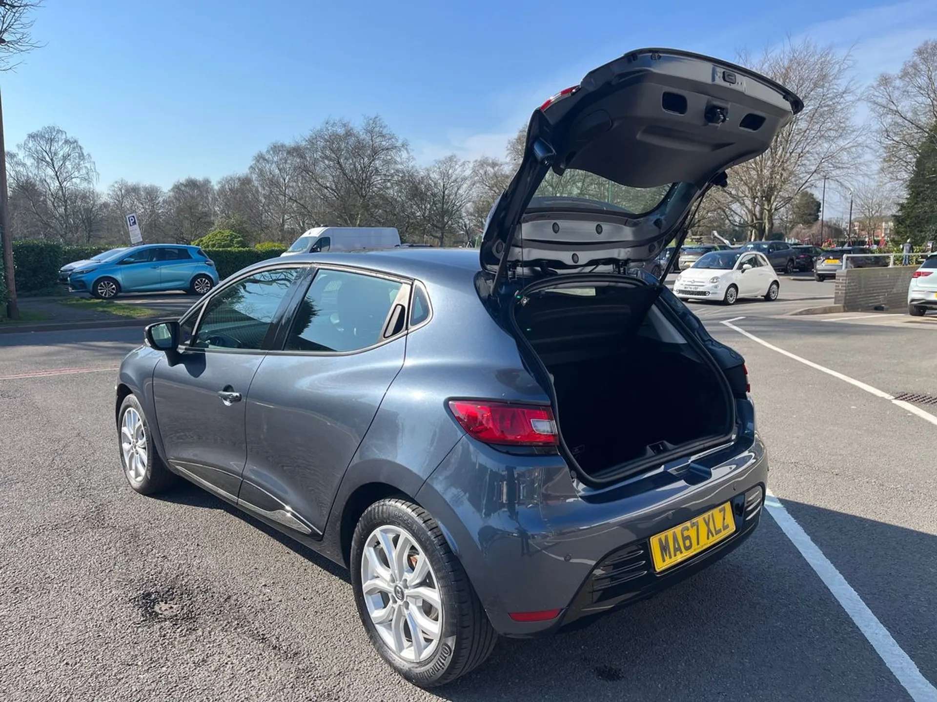 2017 RENAULT CLIO 2017 RENAULT CLIO