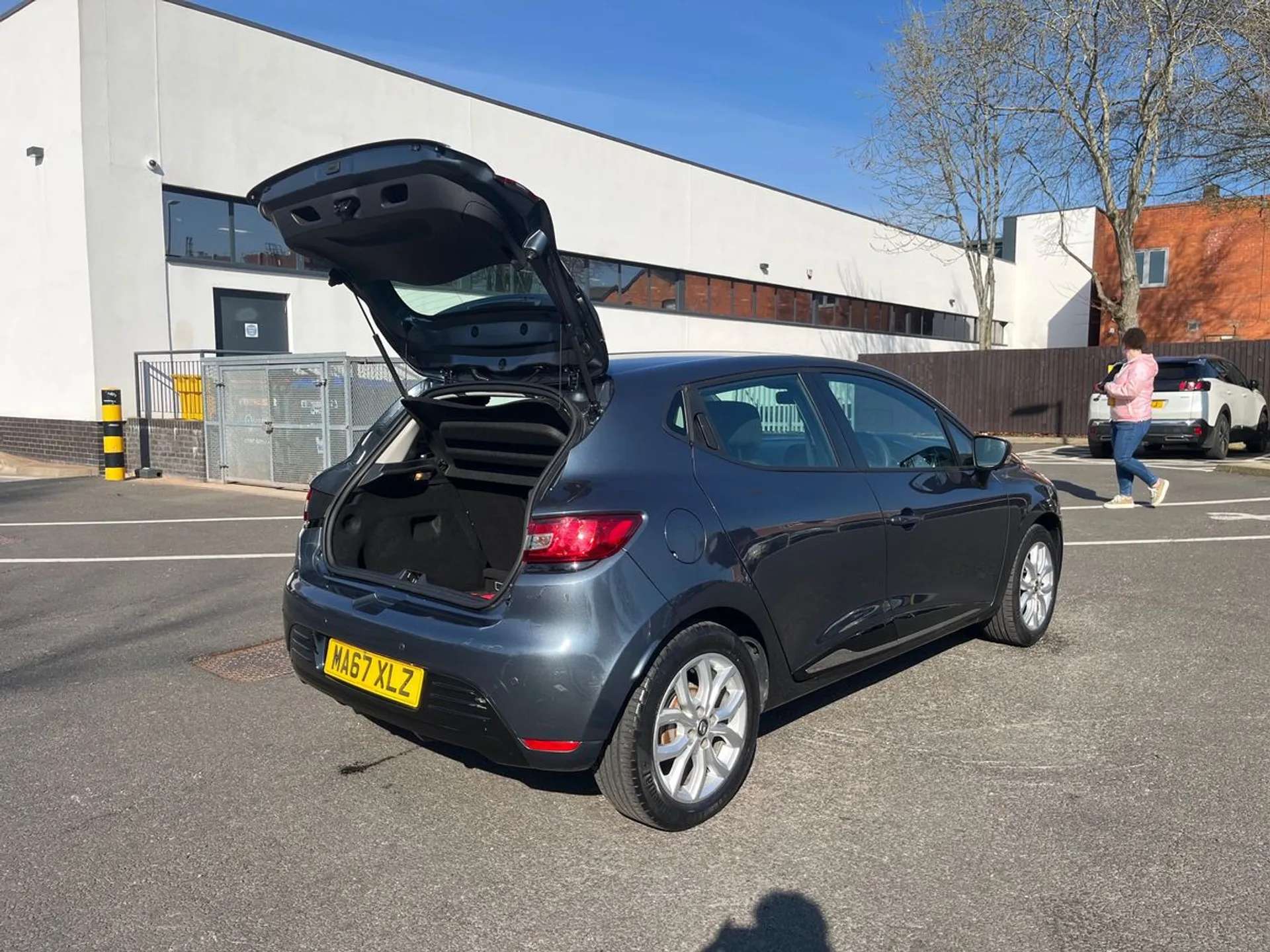 2017 RENAULT CLIO 2017 RENAULT CLIO