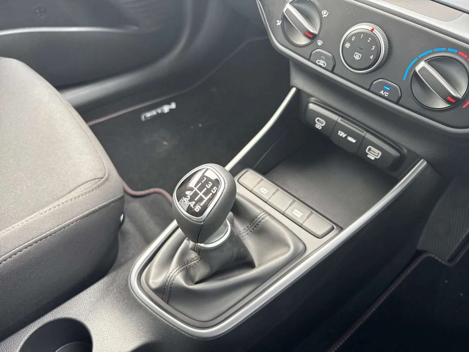 A 2025 HYUNDAI BAYON 1.0 TGDi Advance 5dr A 2025 HYUNDAI BAYON 1.0 TGDi Advance 5dr