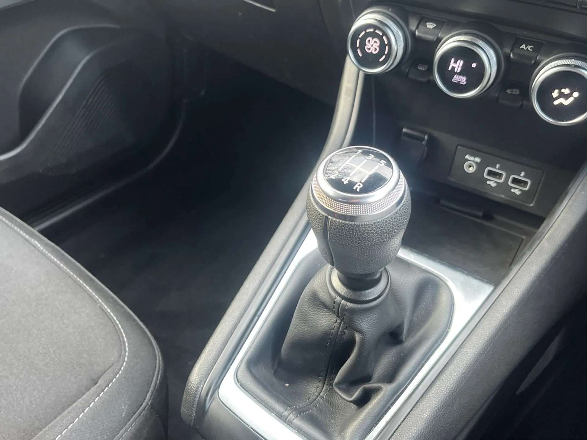 2020 RENAULT CAPTUR 2020 RENAULT CAPTUR