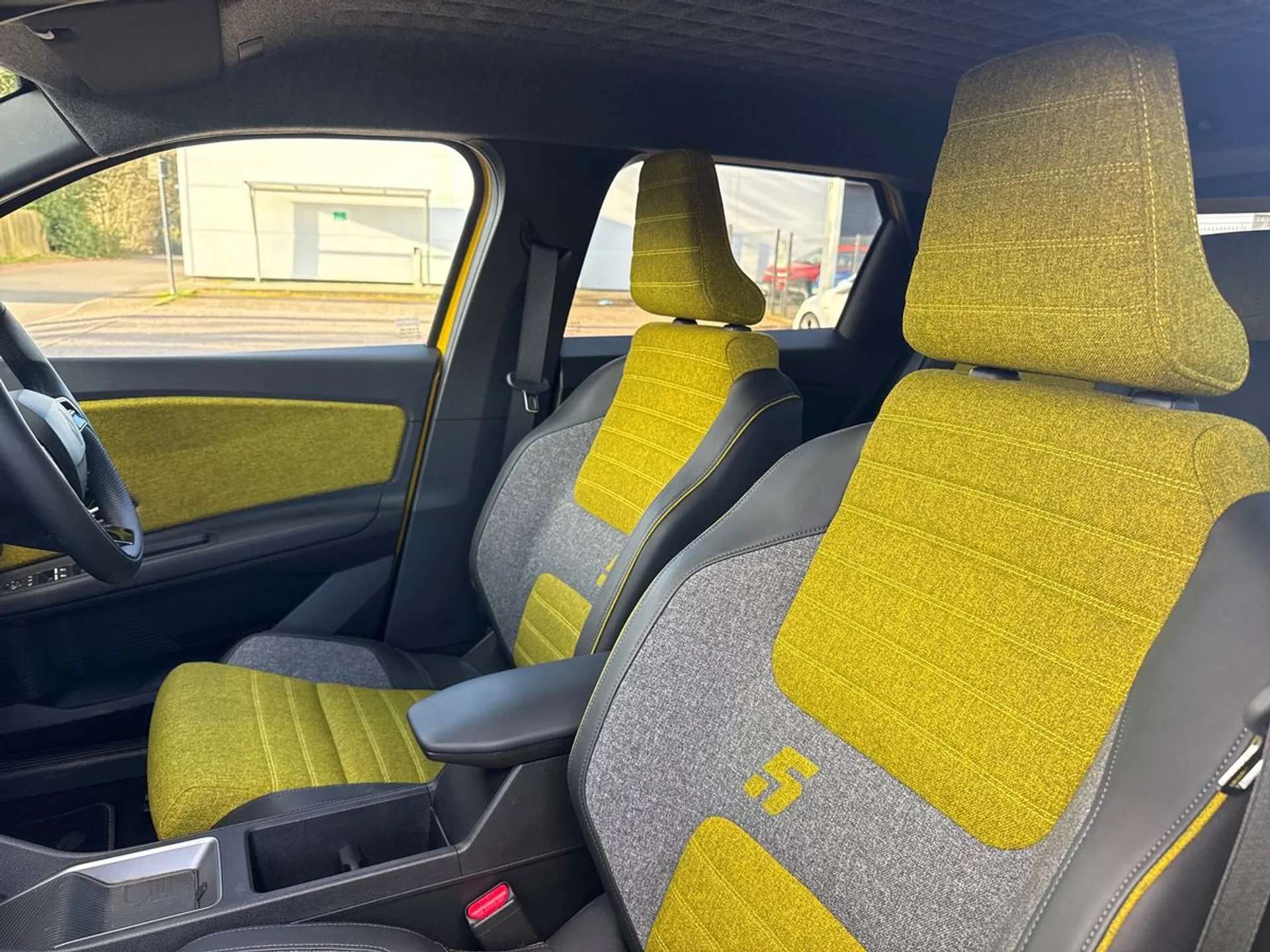 2025 RENAULT 5 2025 RENAULT 5