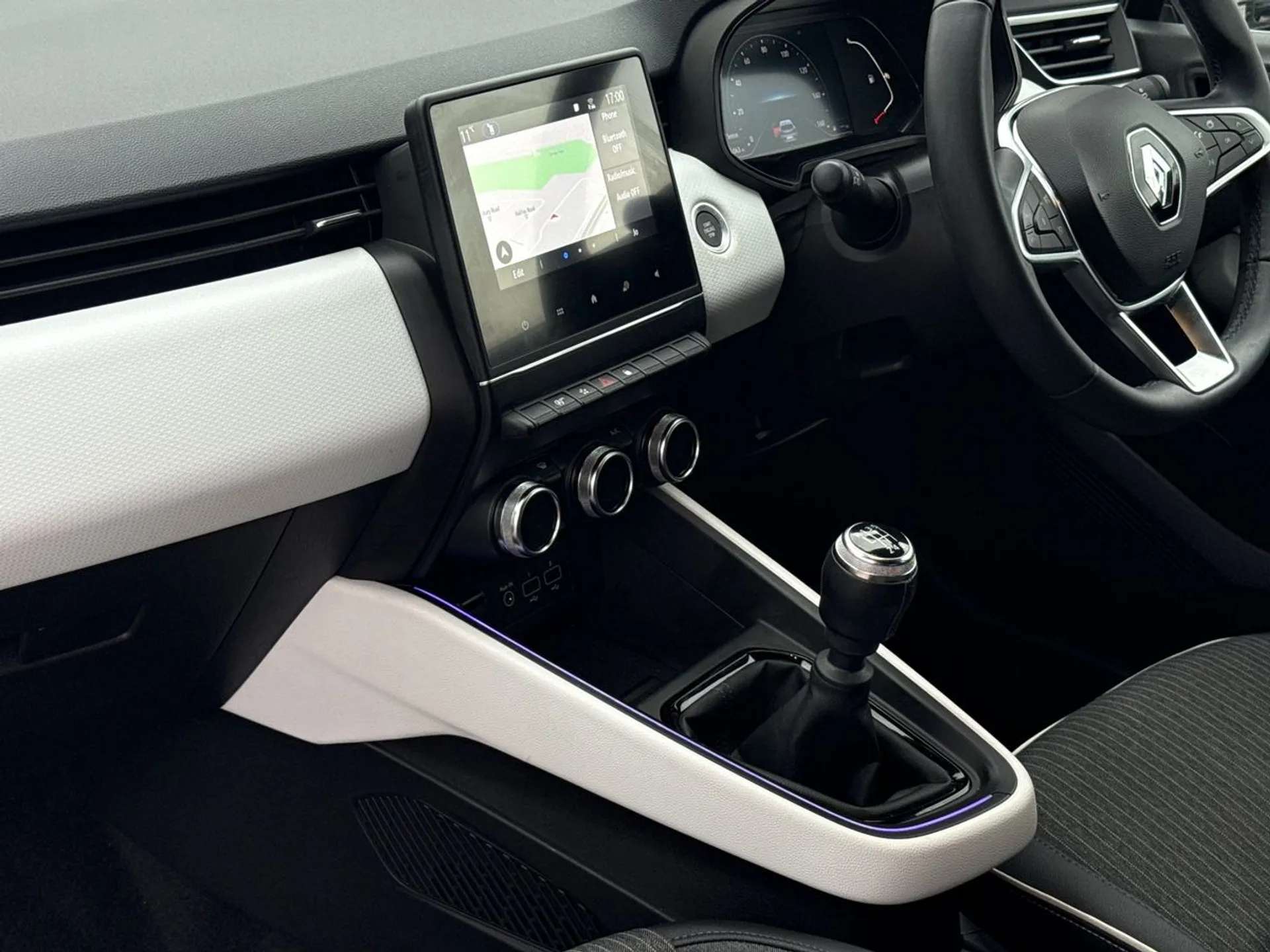 2022 RENAULT CLIO 2022 RENAULT CLIO