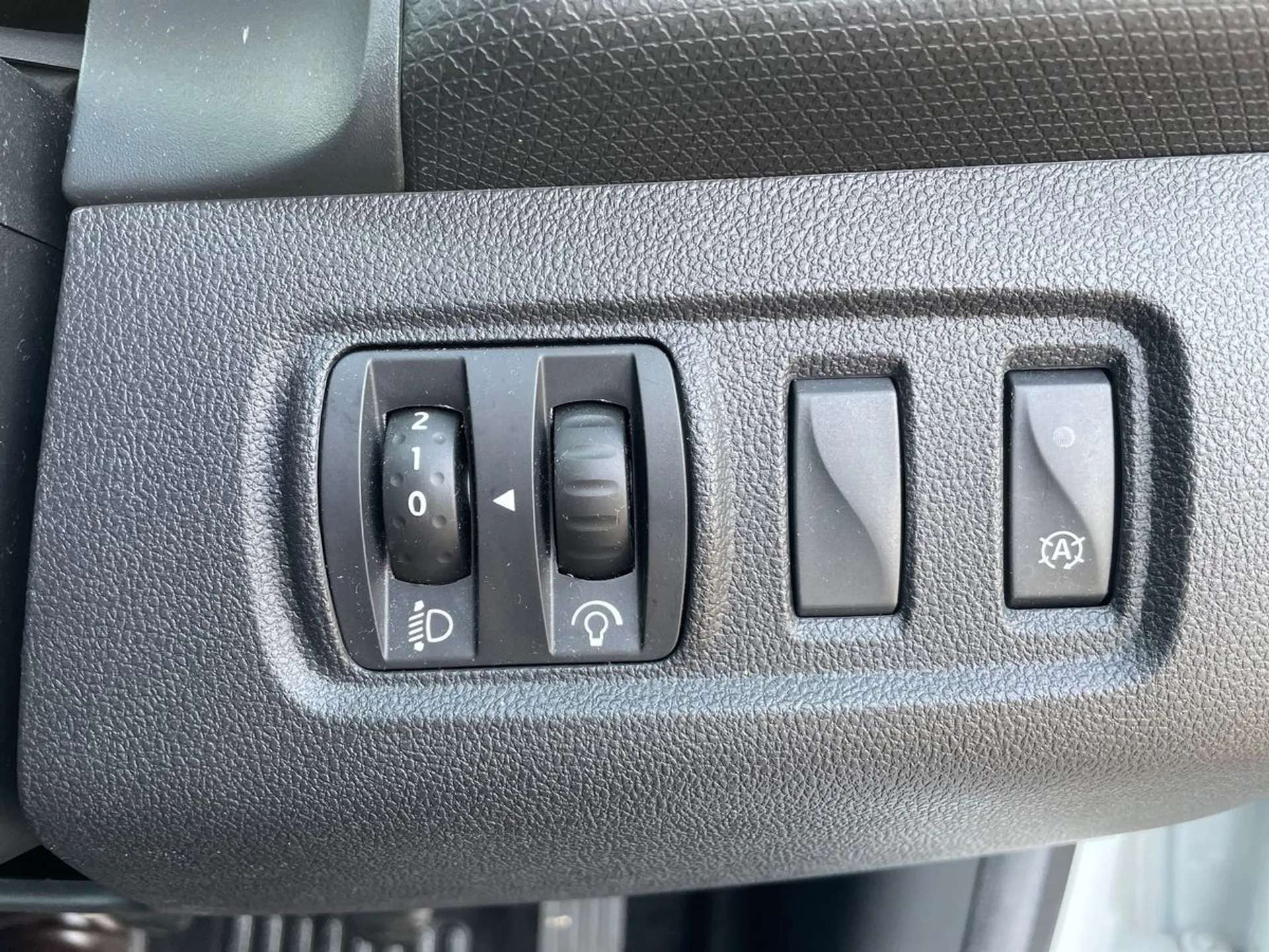 2018 RENAULT CLIO 2018 RENAULT CLIO