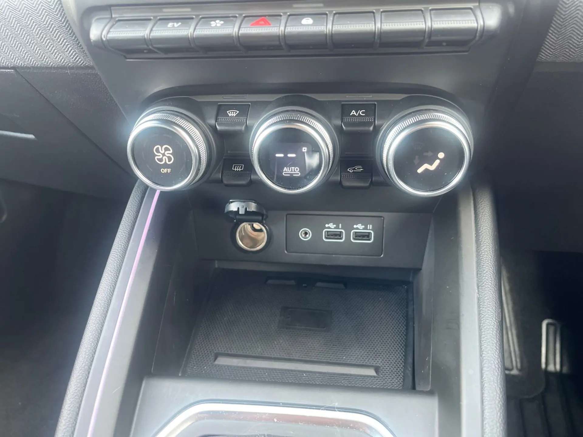 2024 RENAULT CLIO 2024 RENAULT CLIO