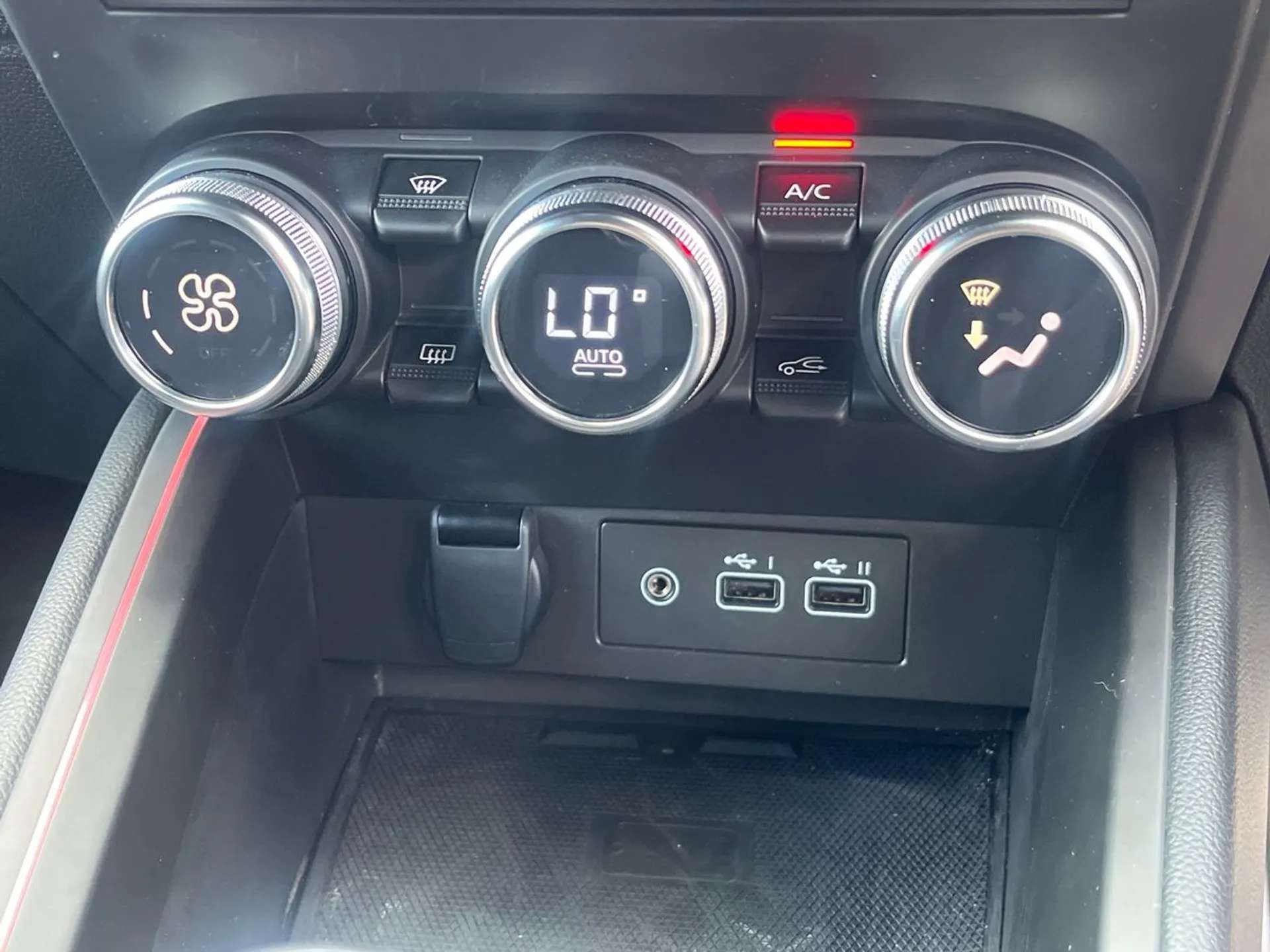 2025 RENAULT CLIO 2025 RENAULT CLIO