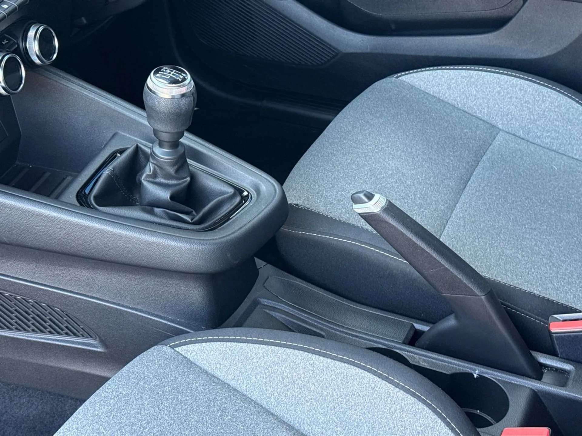 2024 RENAULT CLIO 2024 RENAULT CLIO