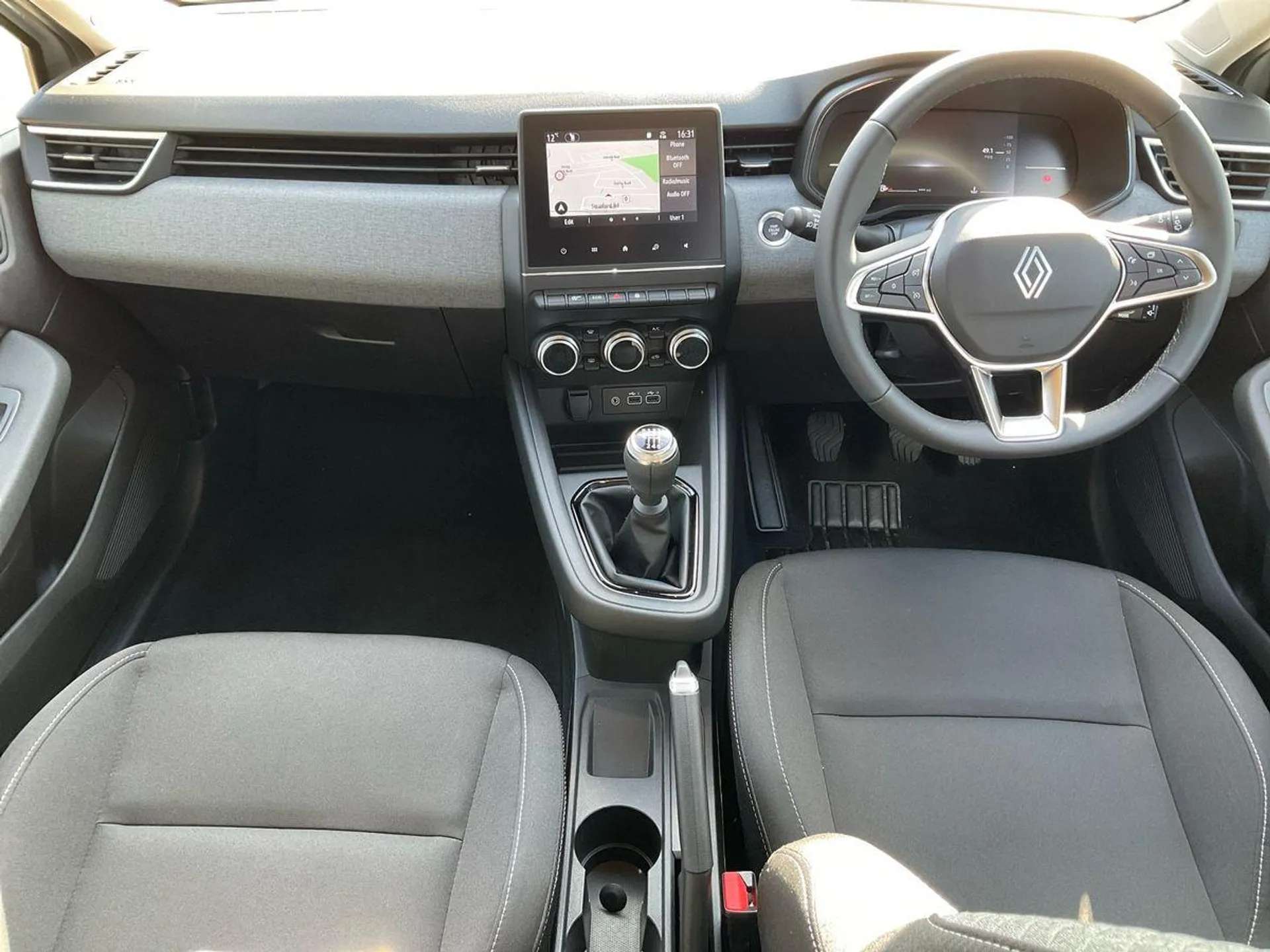 2026 RENAULT CLIO 2026 RENAULT CLIO