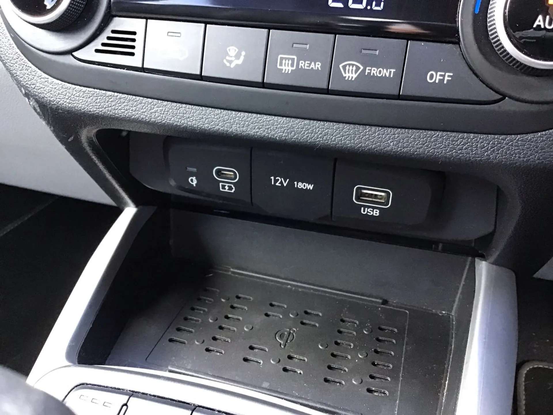 2024 HYUNDAI I10 2024 HYUNDAI I10