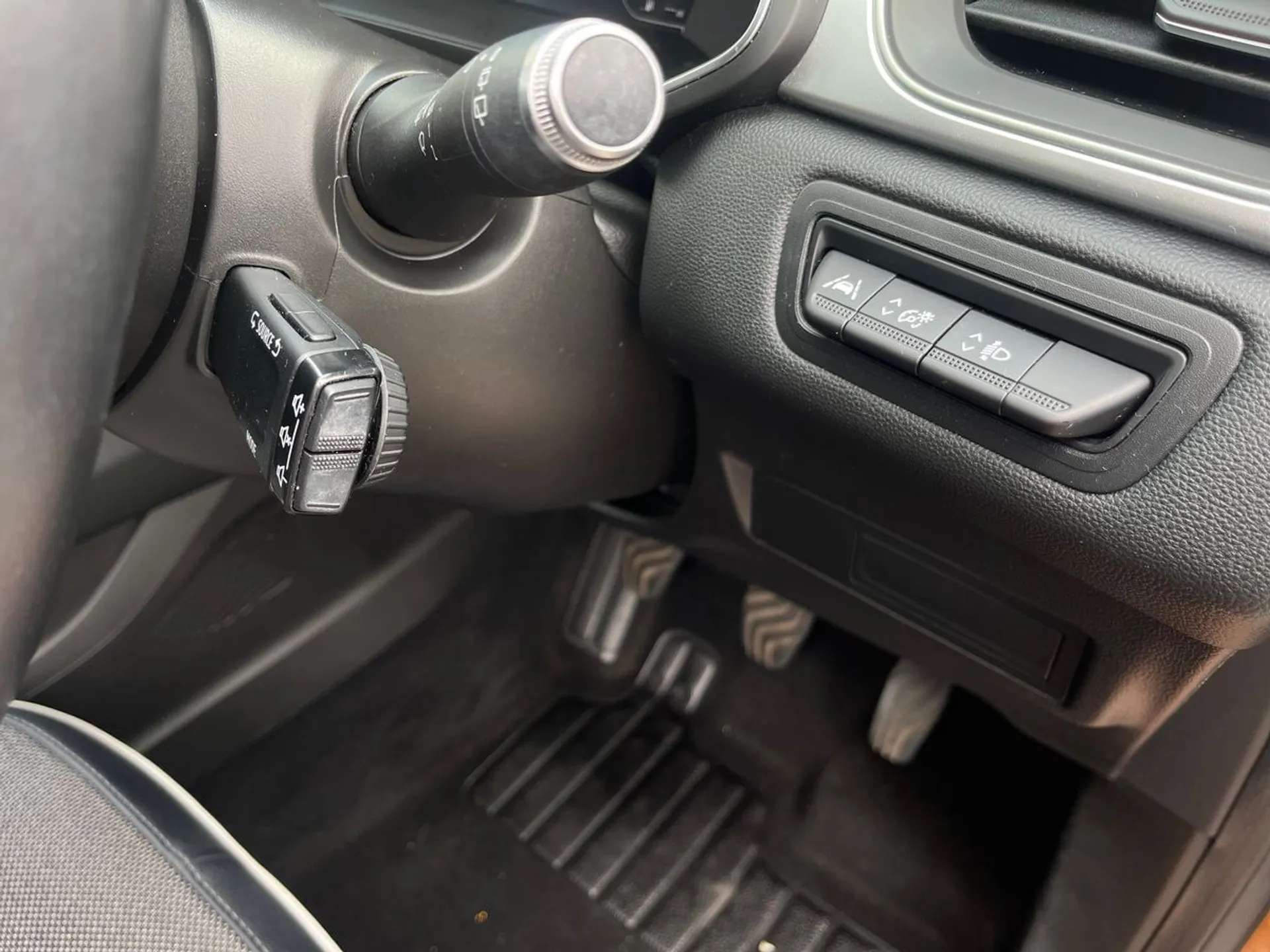 2020 RENAULT CAPTUR 2020 RENAULT CAPTUR