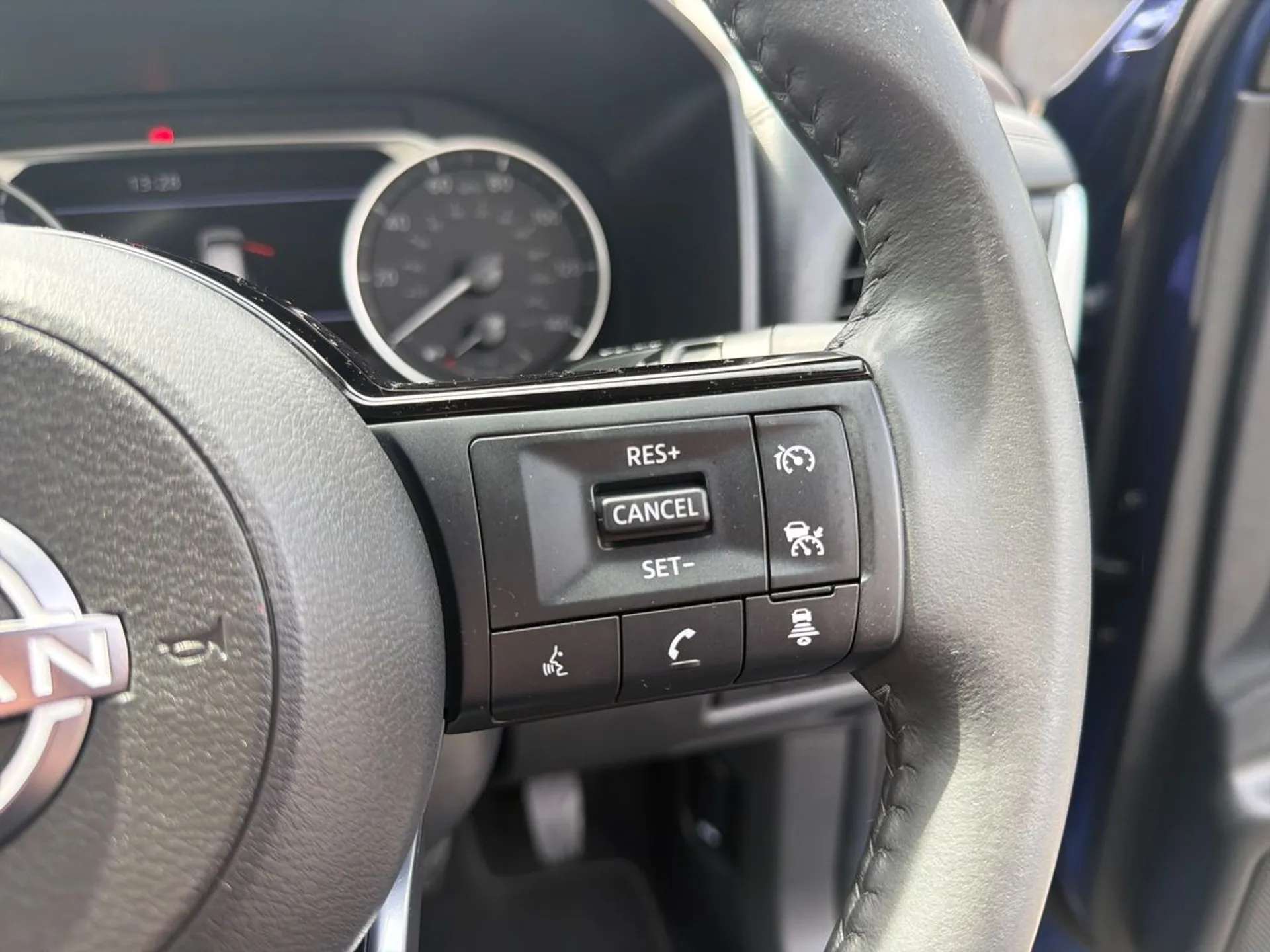 2024 NISSAN X-TRAIL 2024 NISSAN X-TRAIL