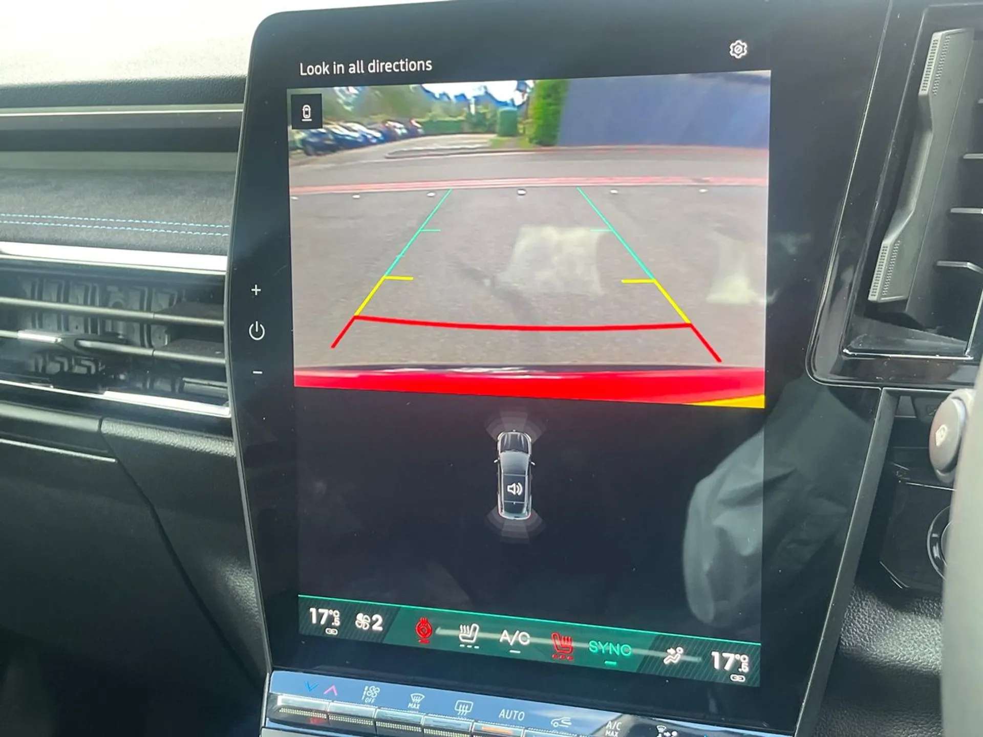 A 2025 RENAULT AUSTRAL E-Tech FHEV Techno Esprit Alpine 5dr Auto A 2025 RENAULT AUSTRAL E-Tech FHEV Techno Esprit Alpine 5dr Auto