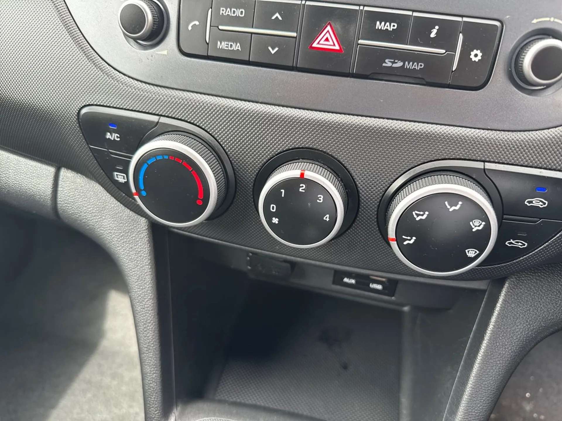 2018 HYUNDAI I10 2018 HYUNDAI I10
