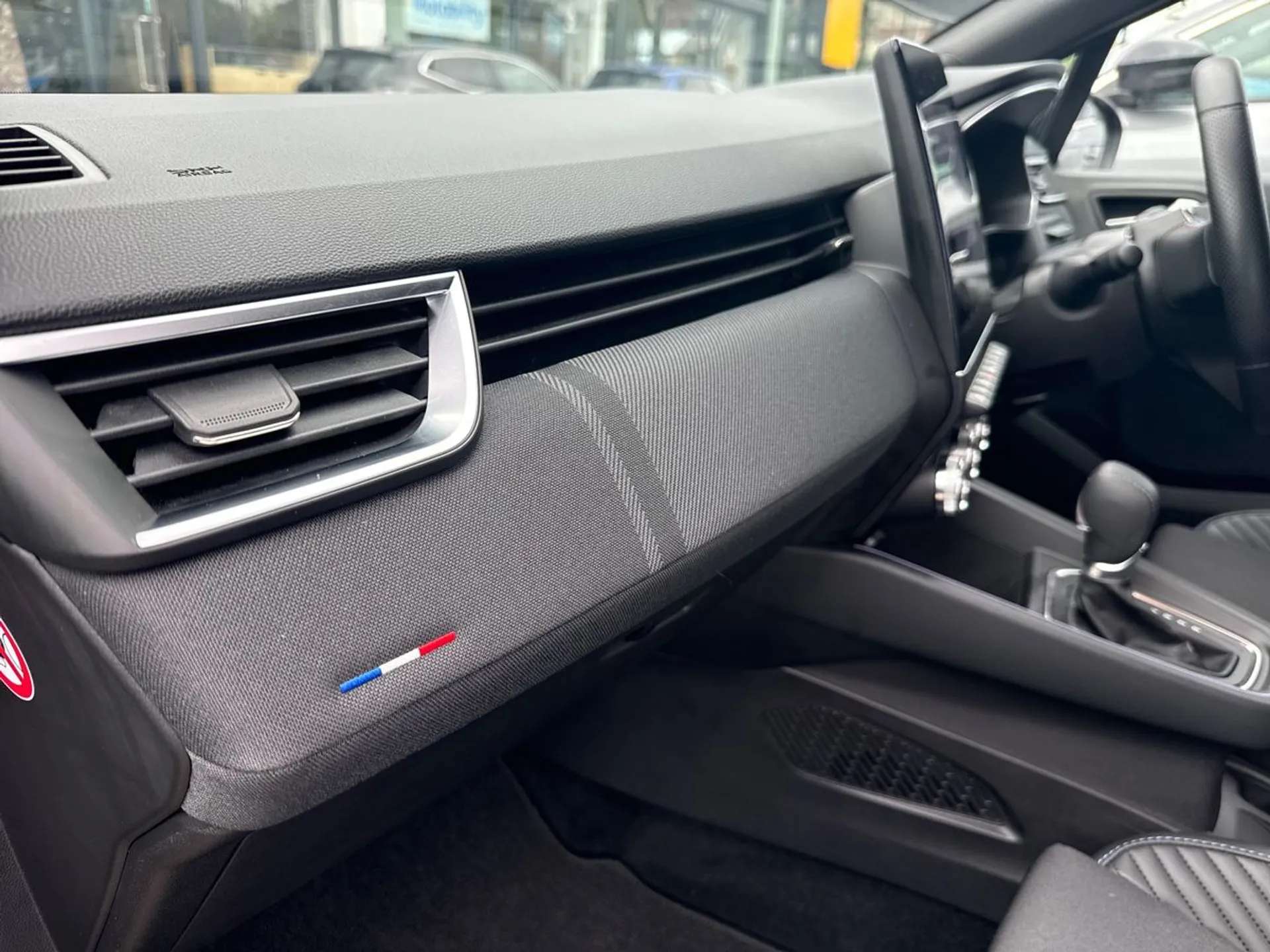 2025 RENAULT CLIO 2025 RENAULT CLIO