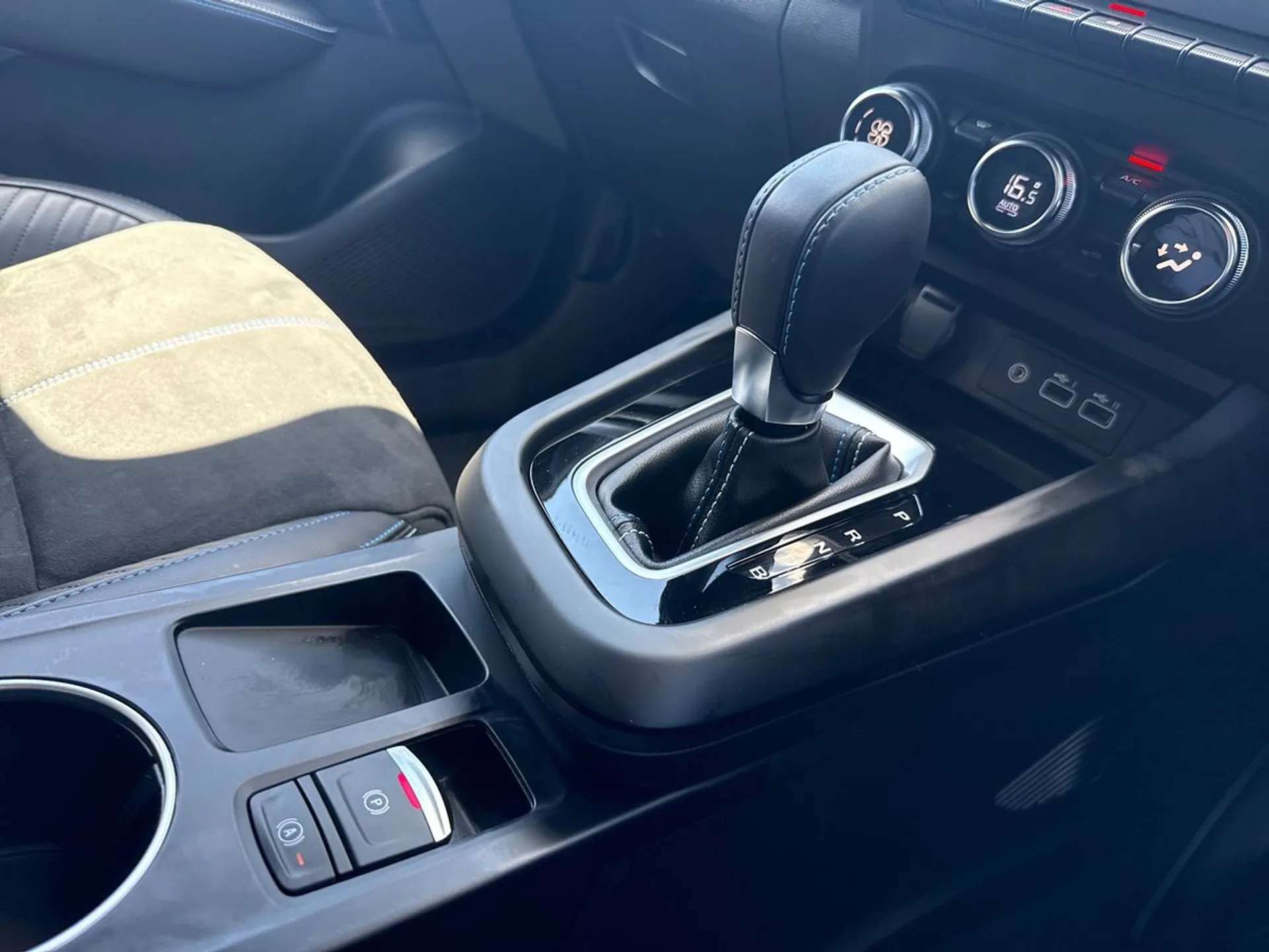 2024 RENAULT ARKANA 2024 RENAULT ARKANA