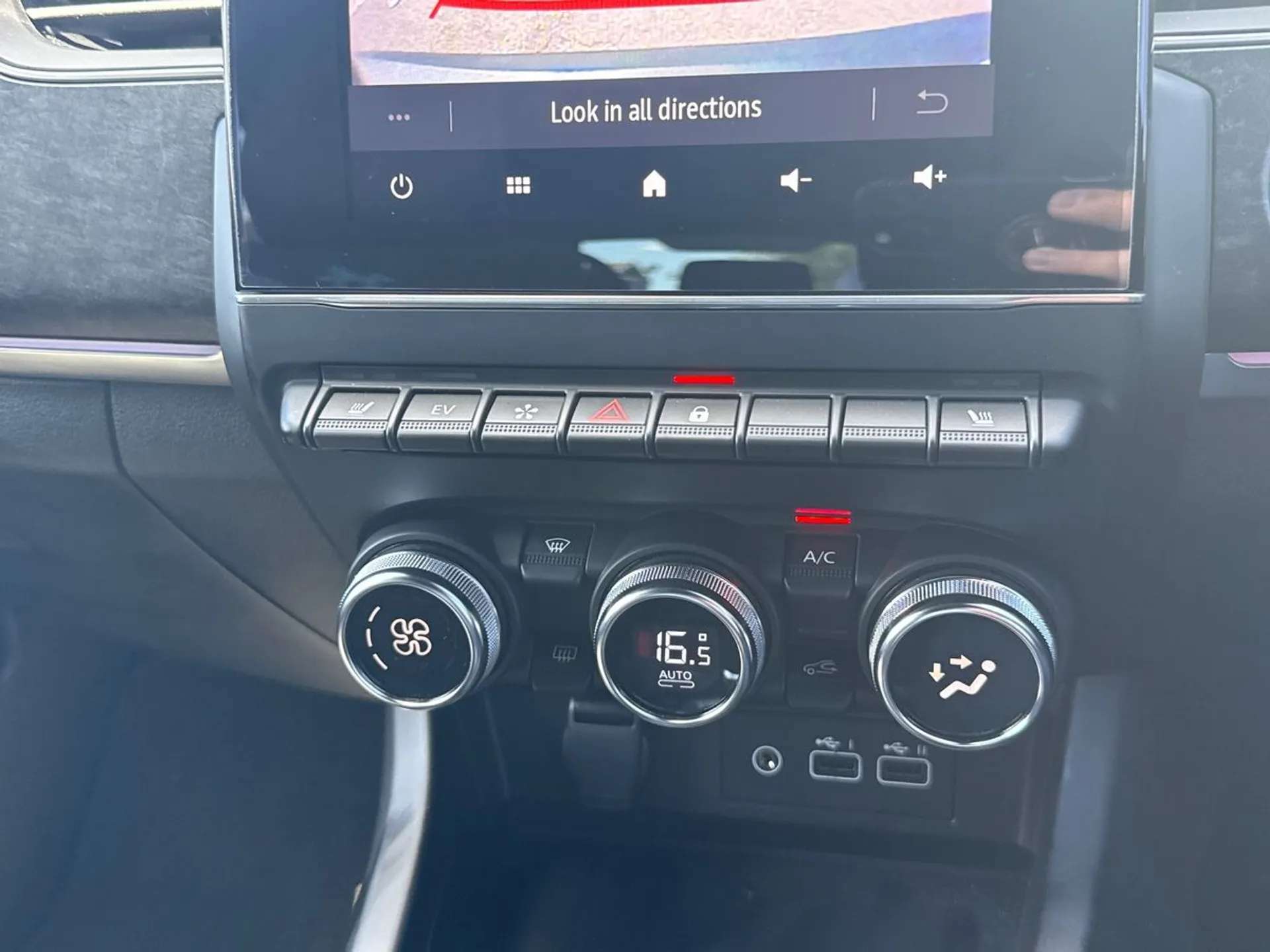 2024 RENAULT ARKANA 2024 RENAULT ARKANA