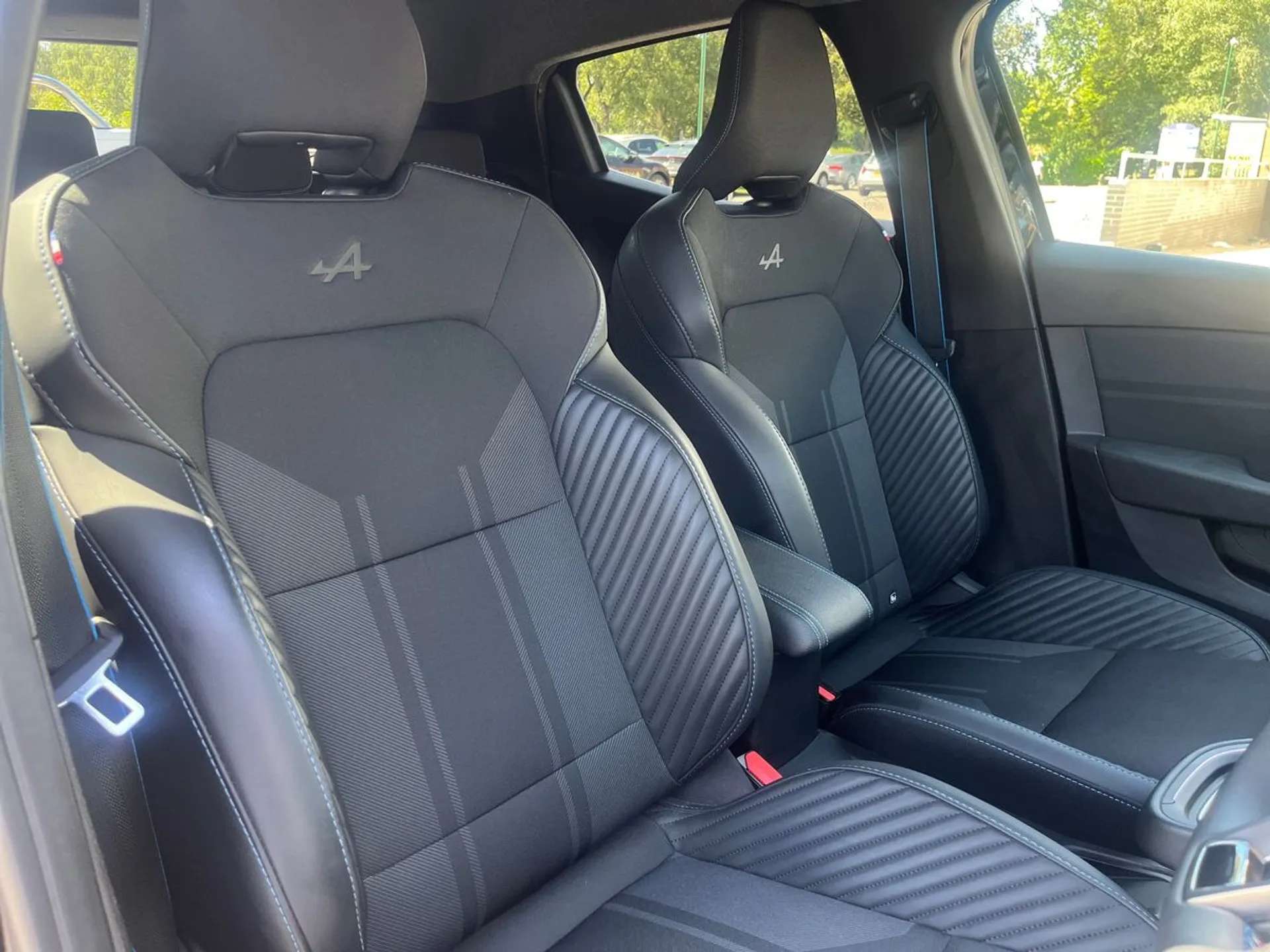 2025 RENAULT CLIO 2025 RENAULT CLIO