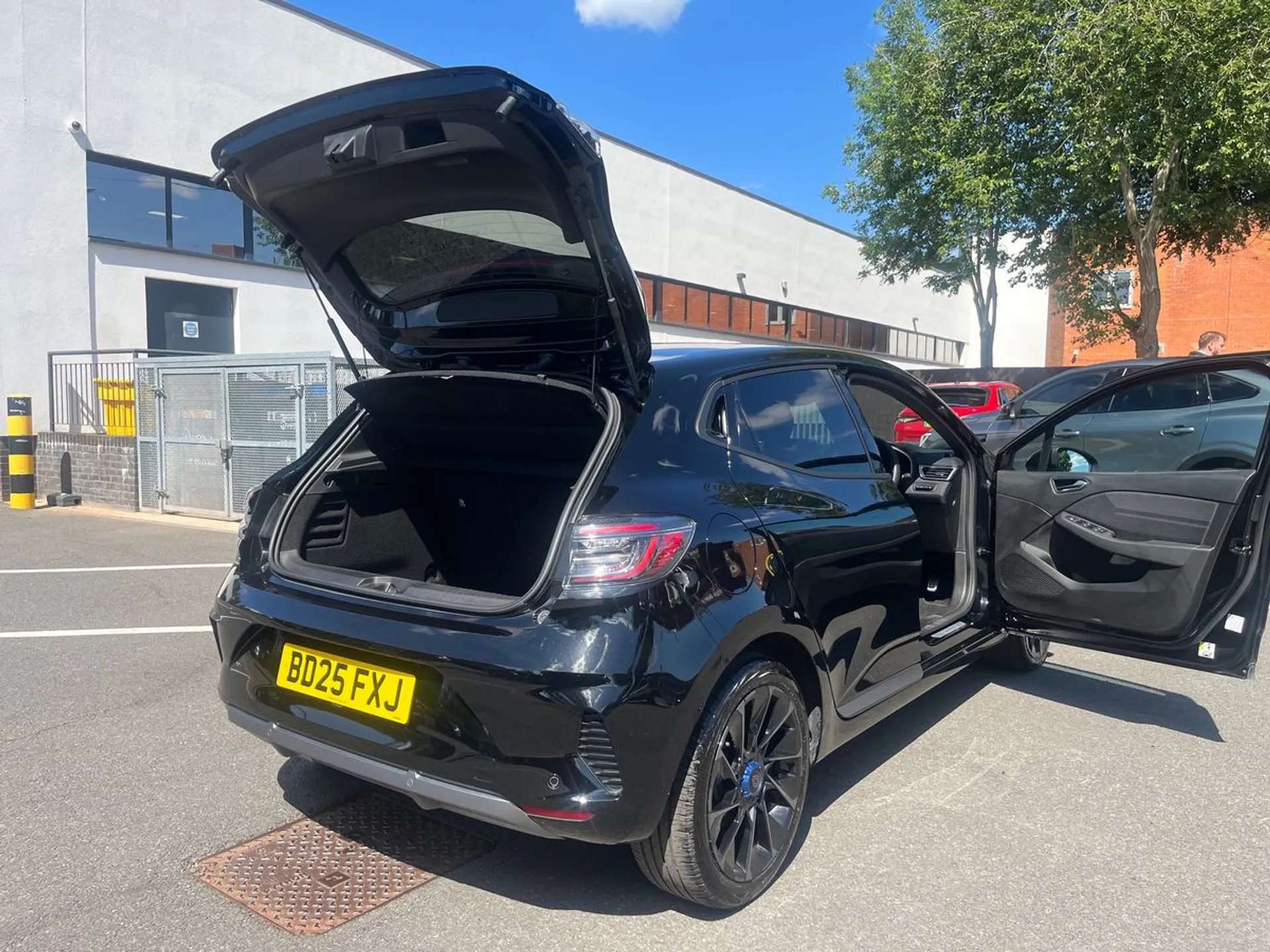 2025 RENAULT CLIO 2025 RENAULT CLIO