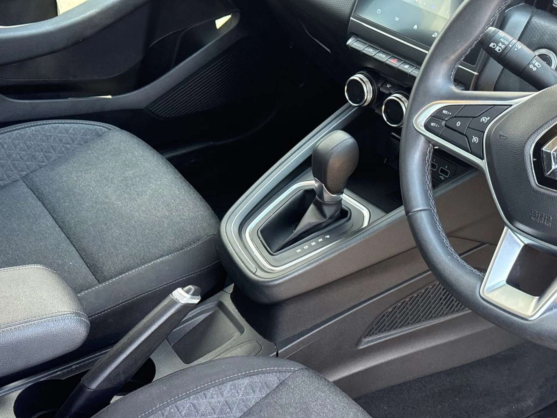 2022 RENAULT CLIO 2022 RENAULT CLIO