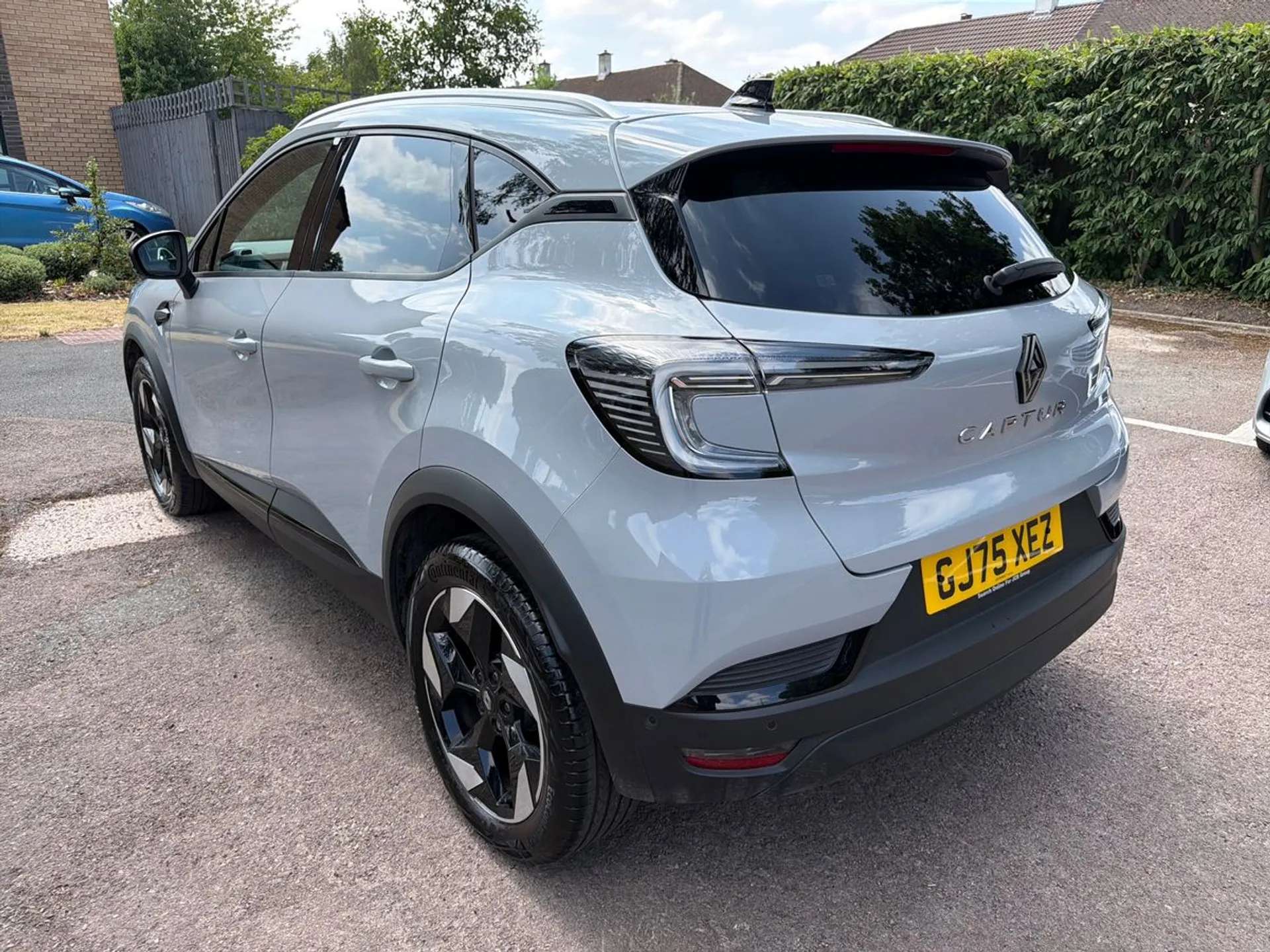 2025 RENAULT CAPTUR 2025 RENAULT CAPTUR