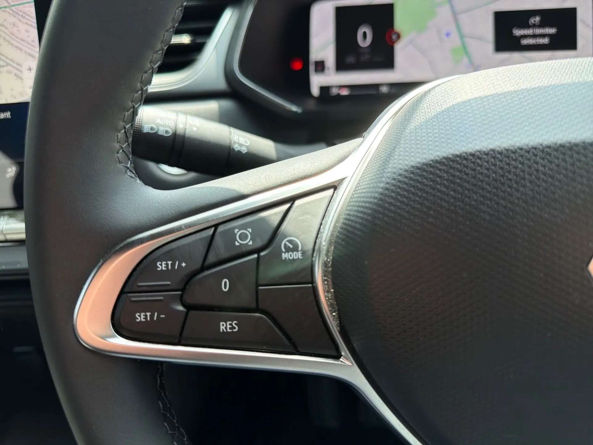 2025 RENAULT CAPTUR 2025 RENAULT CAPTUR