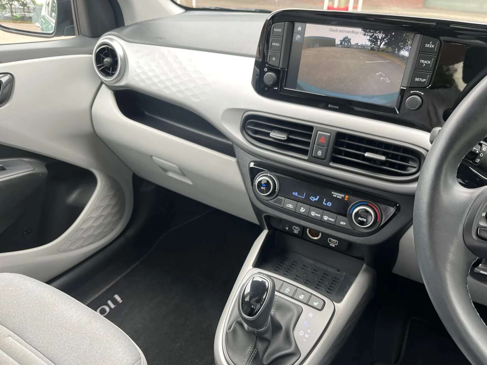 2023 HYUNDAI I10 2023 HYUNDAI I10