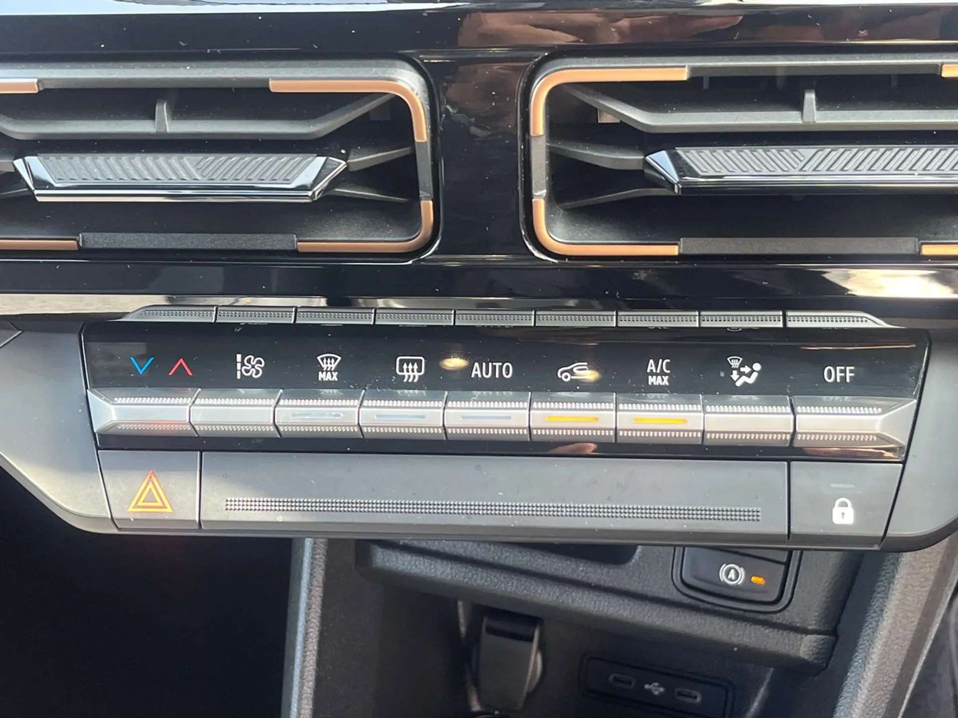 2025 RENAULT 4 2025 RENAULT 4