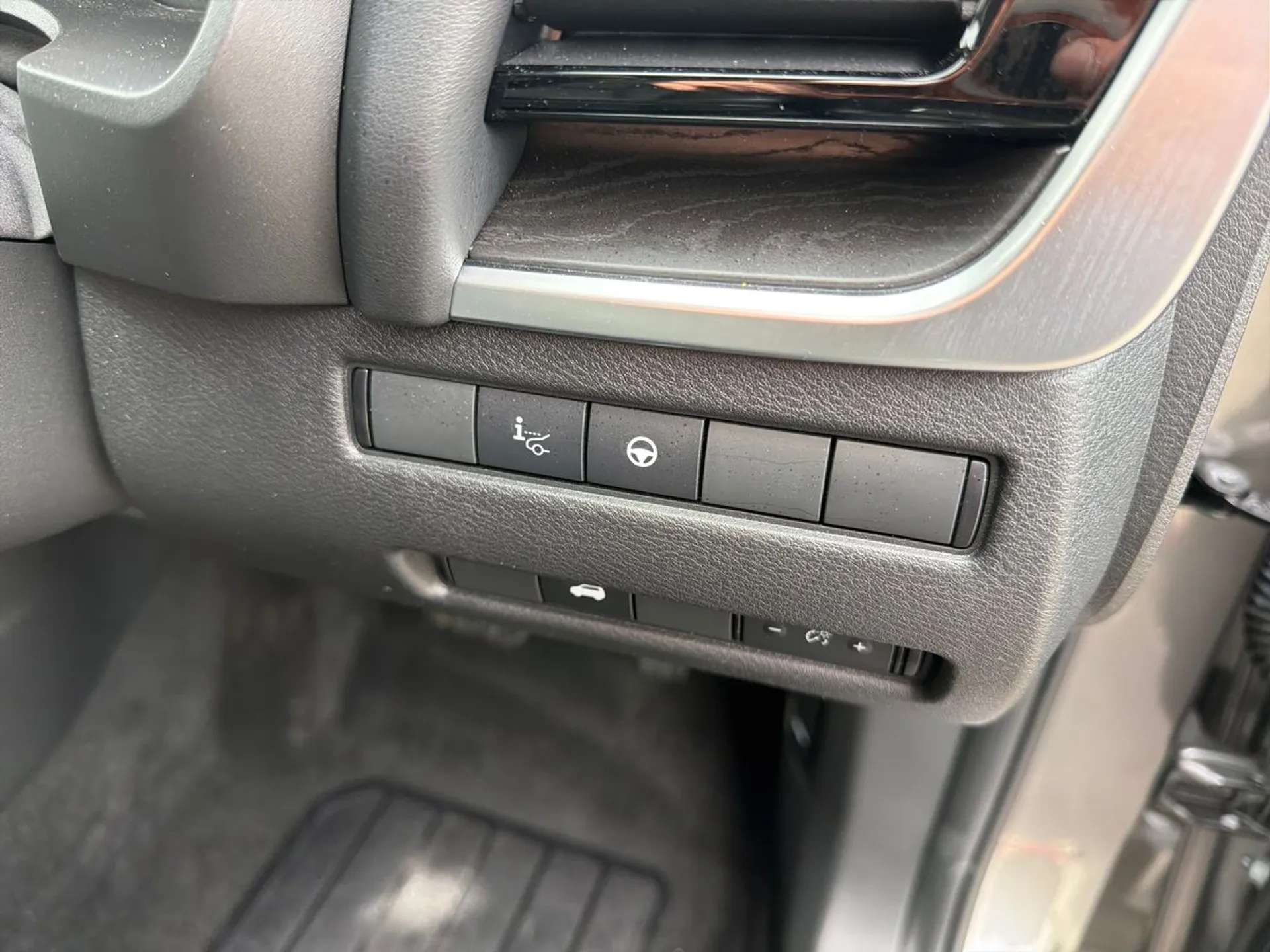 2025 NISSAN X-TRAIL 2025 NISSAN X-TRAIL