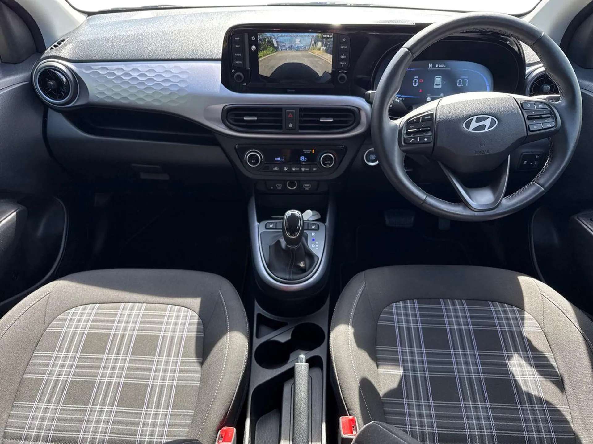 2024 HYUNDAI I10 2024 HYUNDAI I10