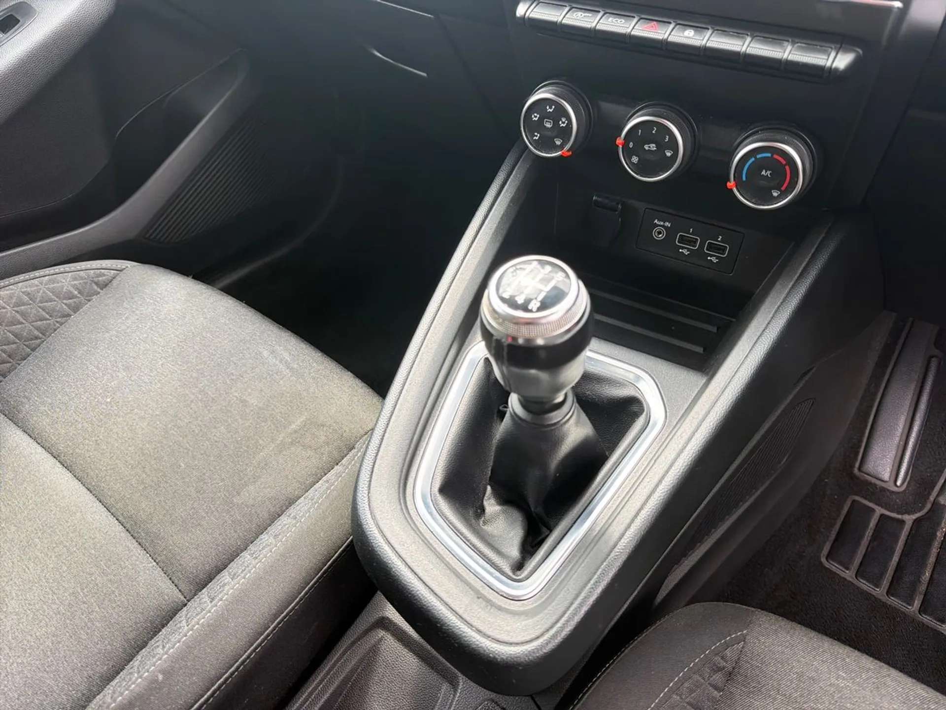 2020 RENAULT CLIO 2020 RENAULT CLIO