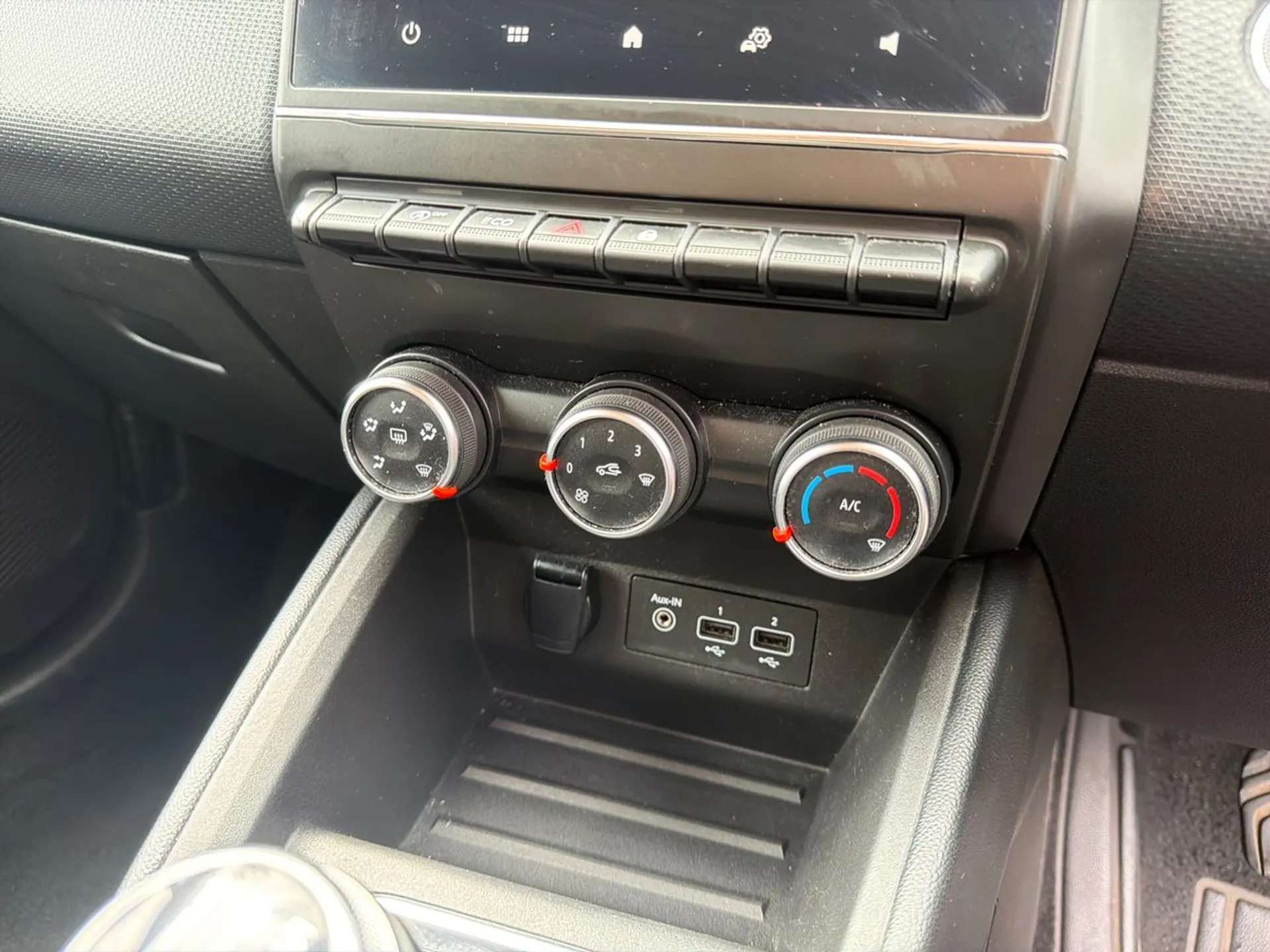 2020 RENAULT CLIO 2020 RENAULT CLIO
