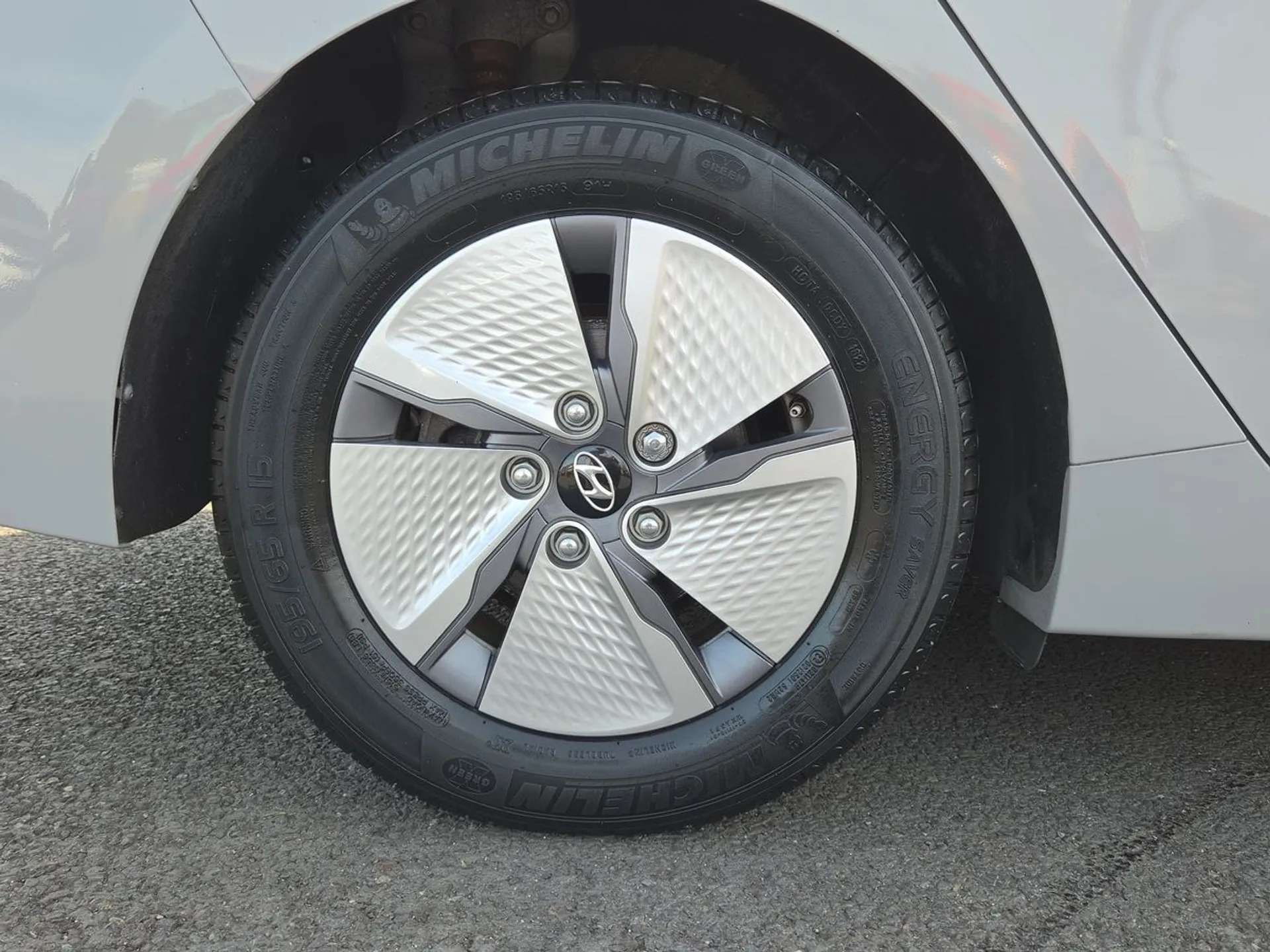 2022 HYUNDAI IONIQ 2022 HYUNDAI IONIQ