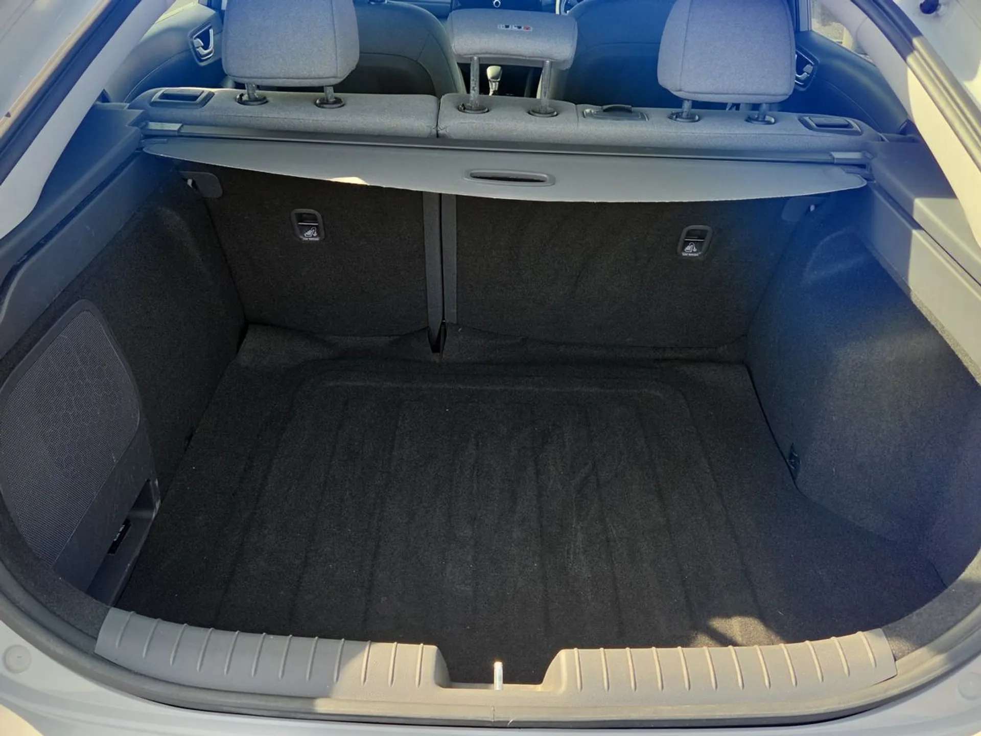2022 HYUNDAI IONIQ 2022 HYUNDAI IONIQ