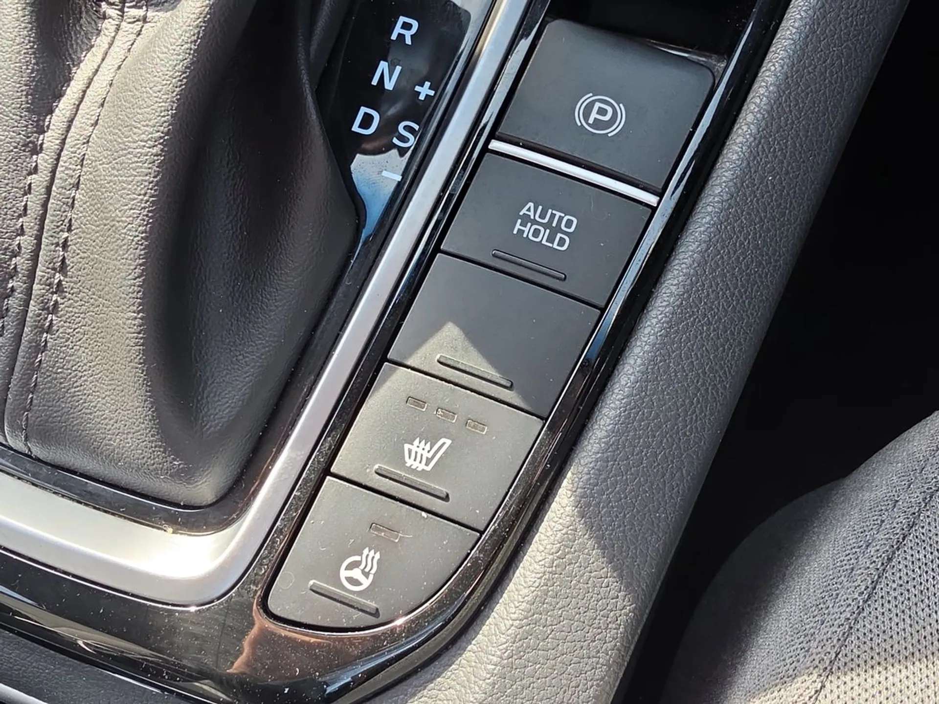 2022 HYUNDAI IONIQ 2022 HYUNDAI IONIQ