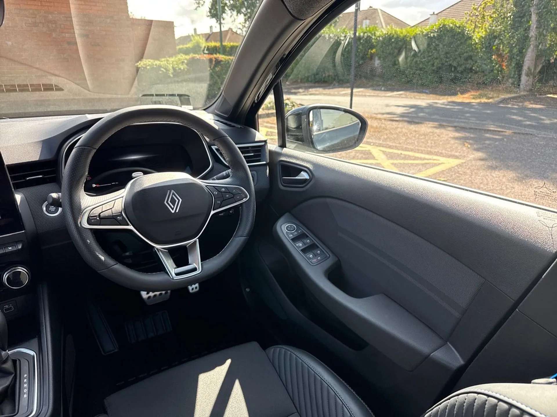 2025 RENAULT CLIO 2025 RENAULT CLIO