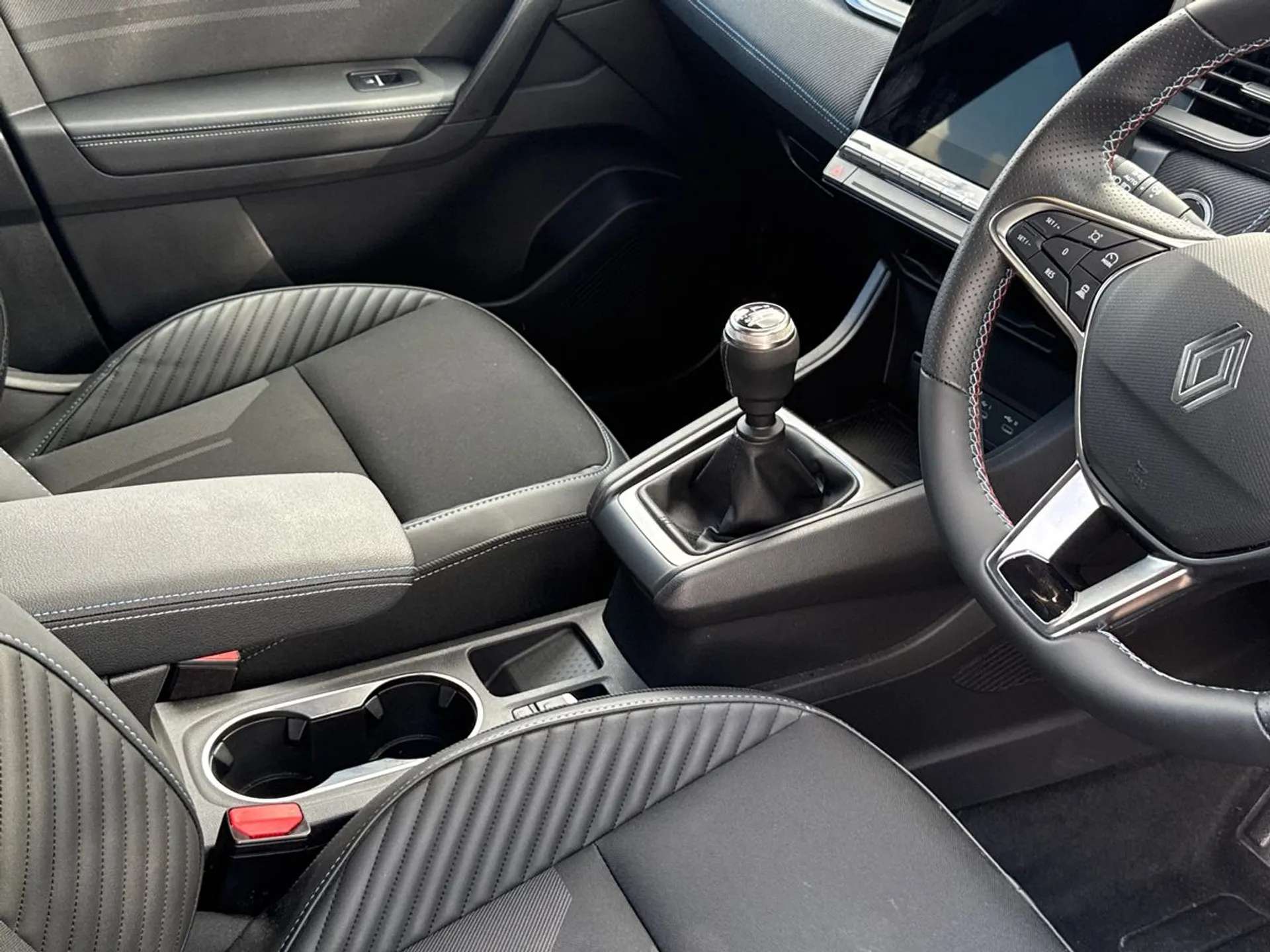 2026 RENAULT CAPTUR 2026 RENAULT CAPTUR