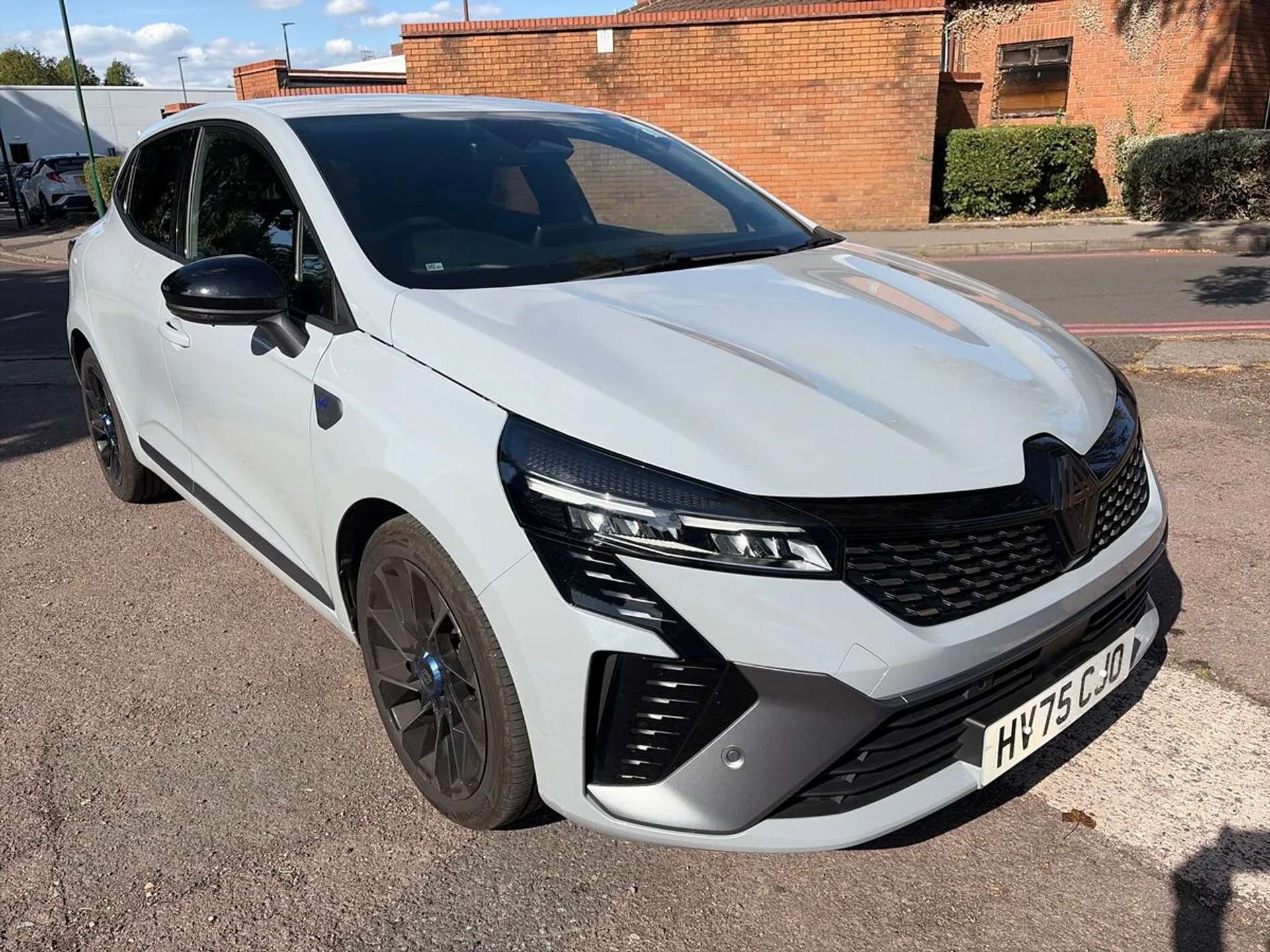 2025 RENAULT CLIO 2025 RENAULT CLIO