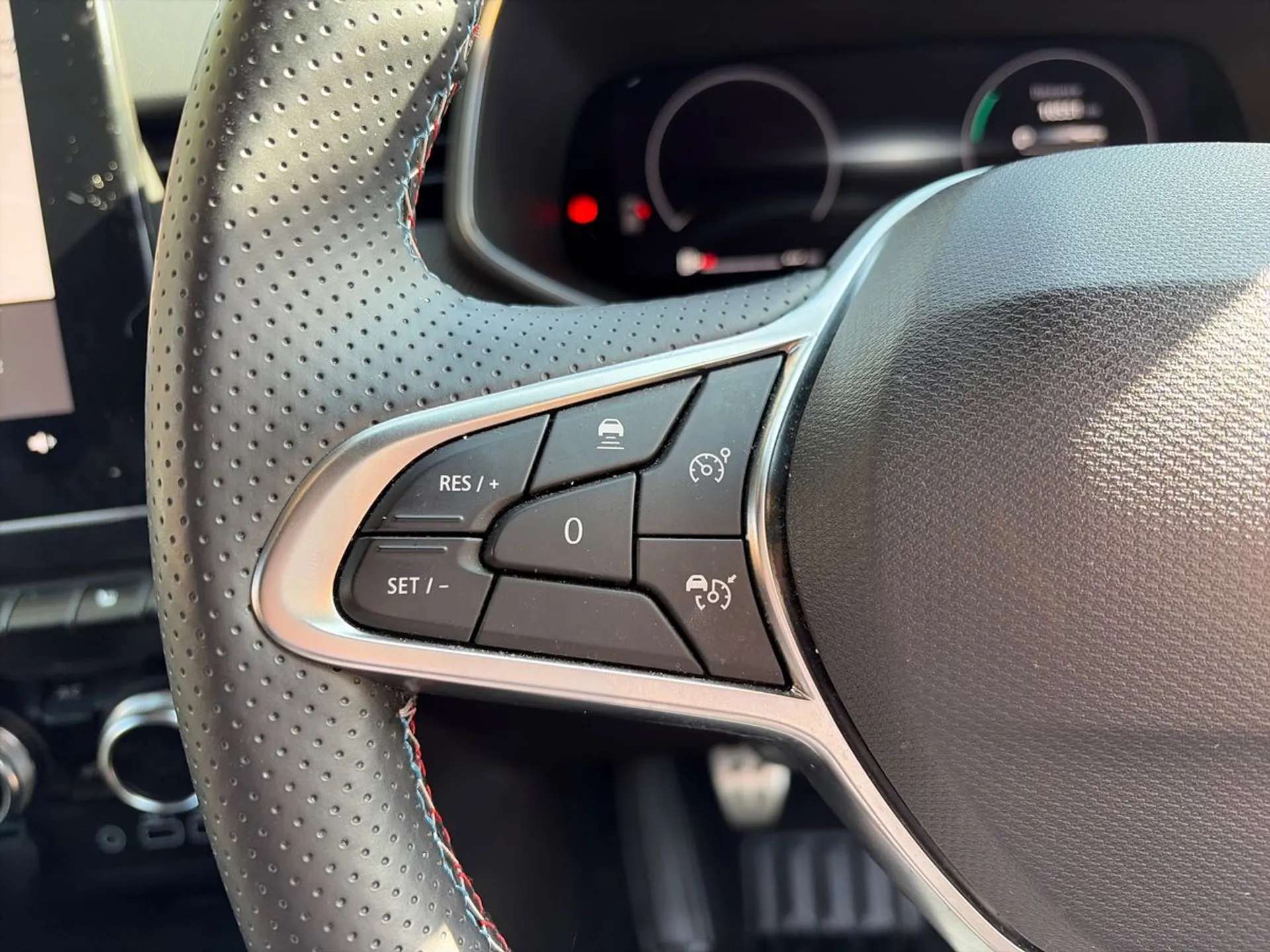 2025 RENAULT CLIO 2025 RENAULT CLIO