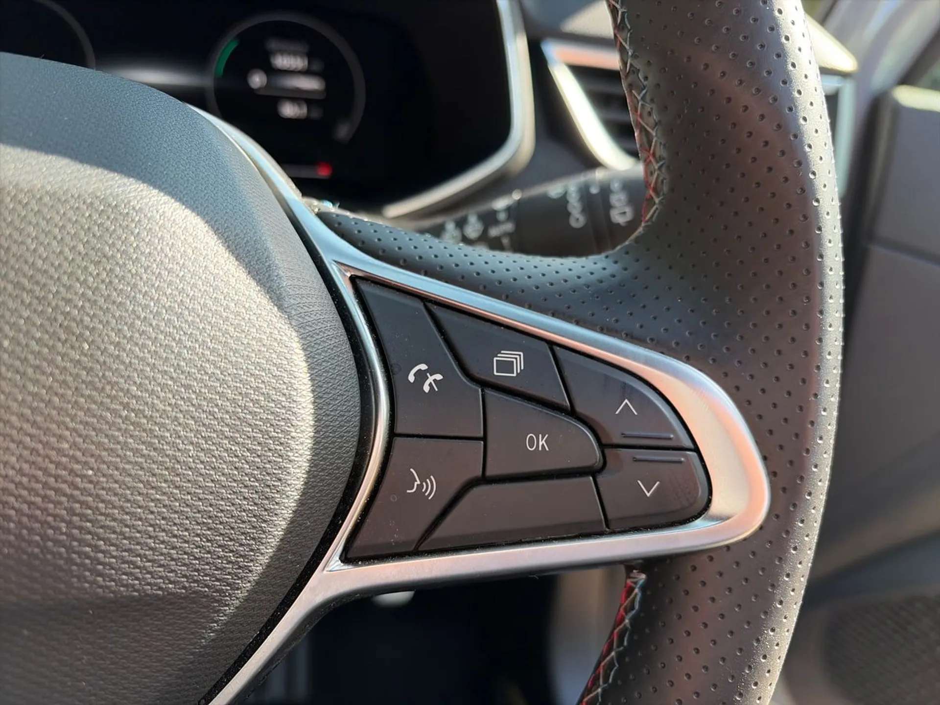 2025 RENAULT CLIO 2025 RENAULT CLIO