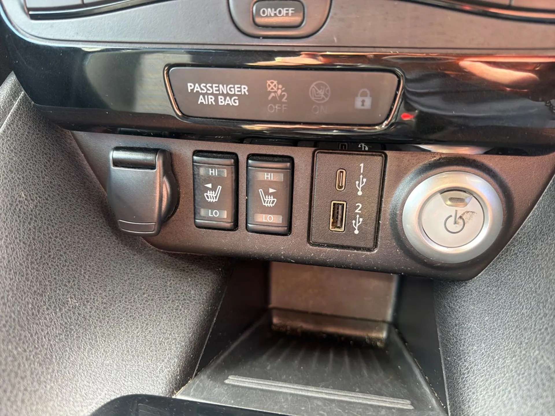 2022 NISSAN LEAF 2022 NISSAN LEAF