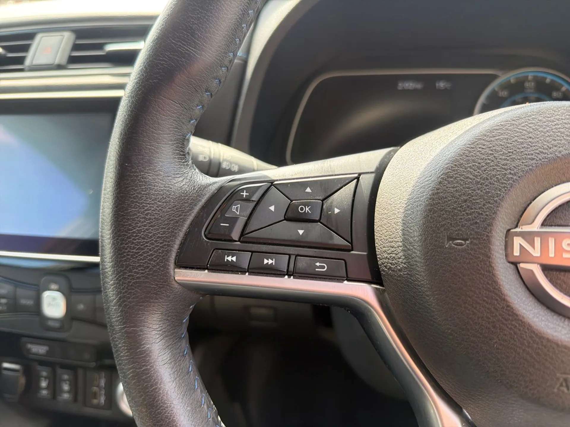 2022 NISSAN LEAF 2022 NISSAN LEAF