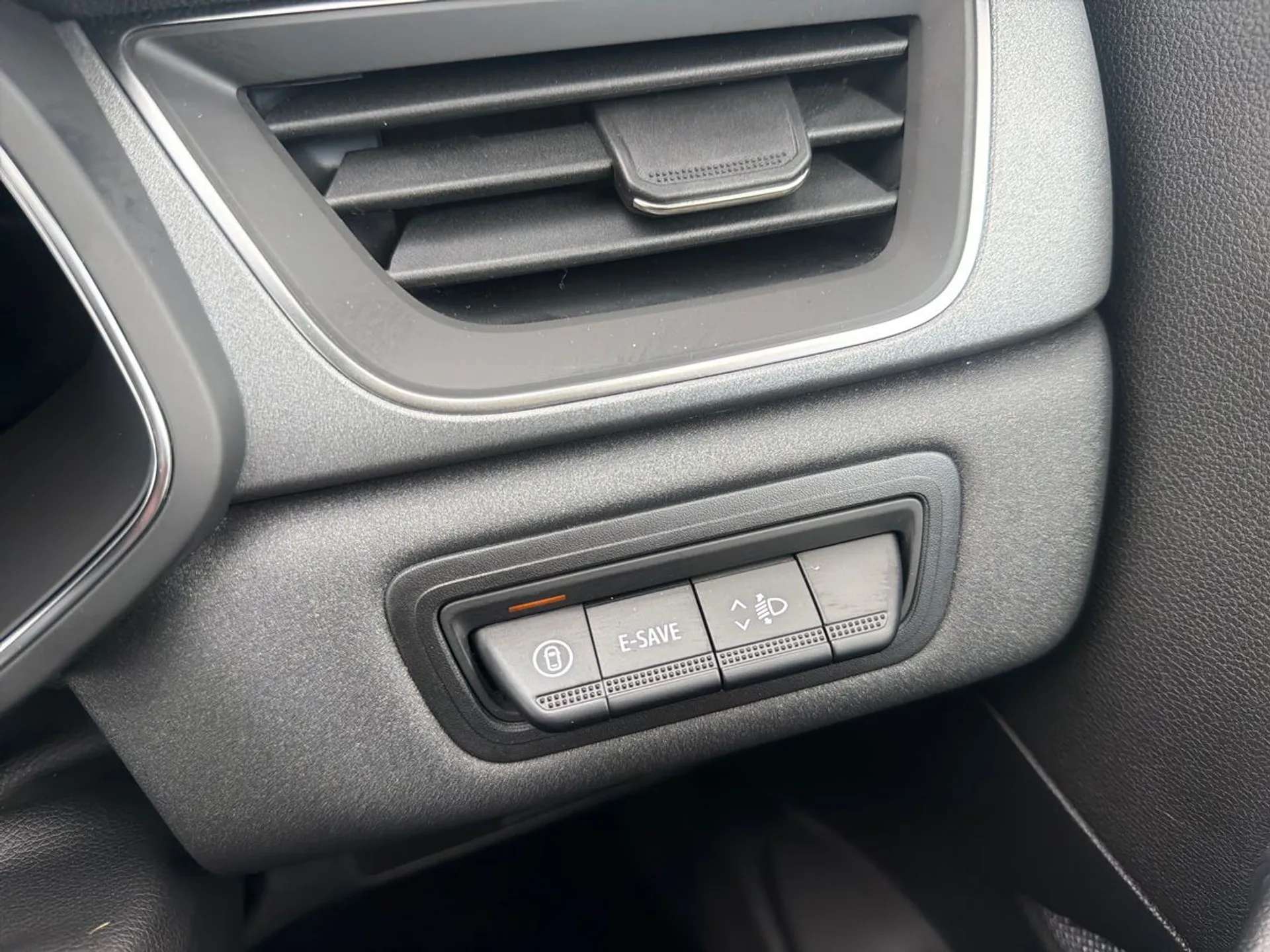 2025 RENAULT CAPTUR 2025 RENAULT CAPTUR