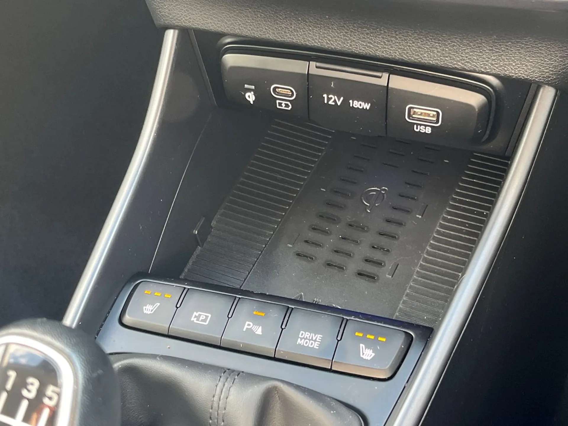2024 HYUNDAI I20 2024 HYUNDAI I20