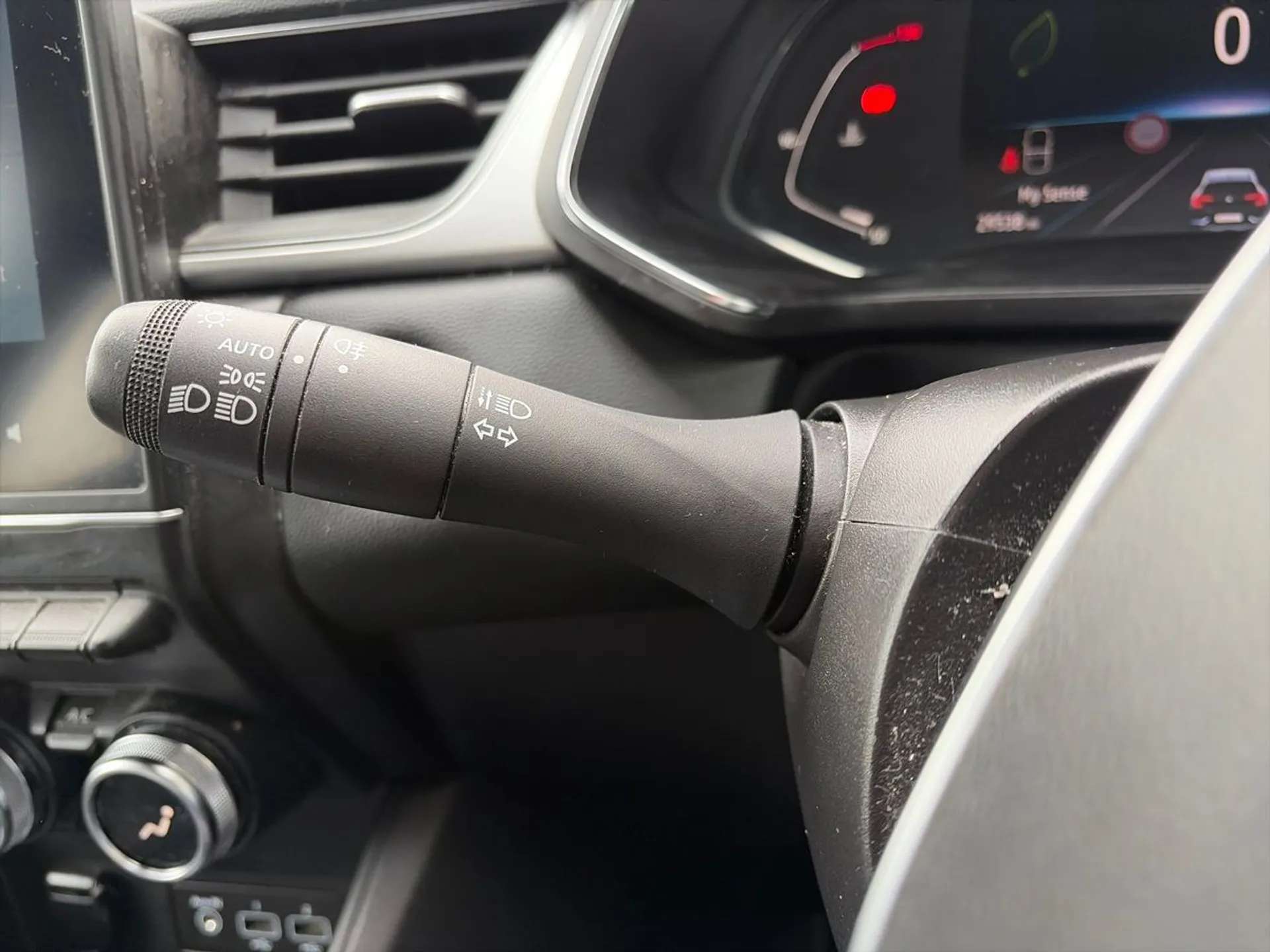 2022 RENAULT CAPTUR 2022 RENAULT CAPTUR