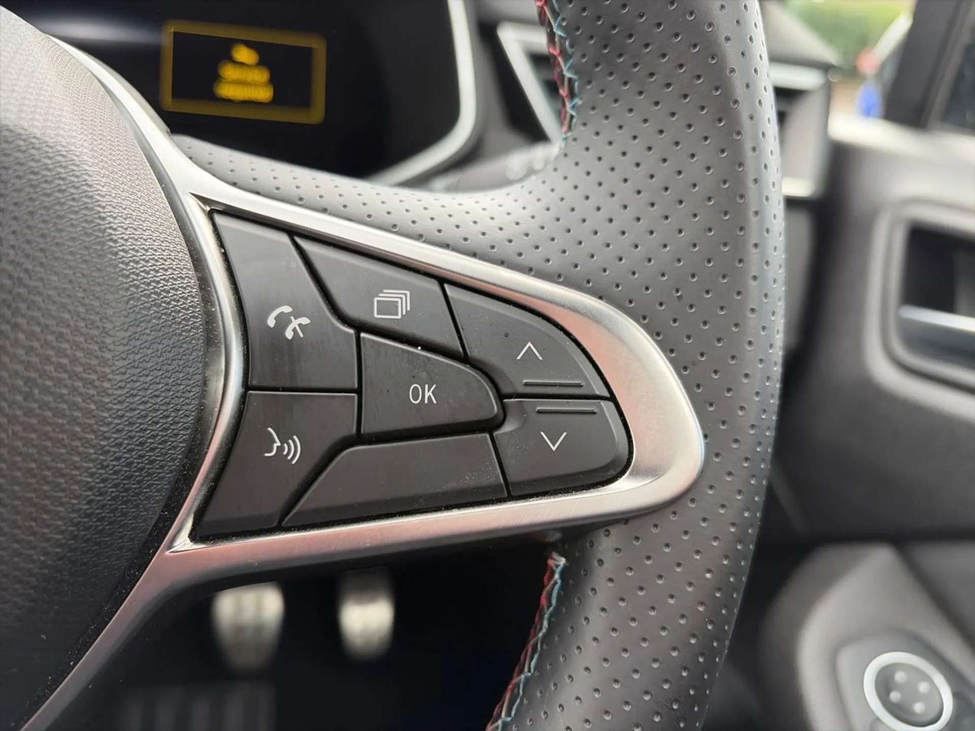 2025 RENAULT CLIO 2025 RENAULT CLIO