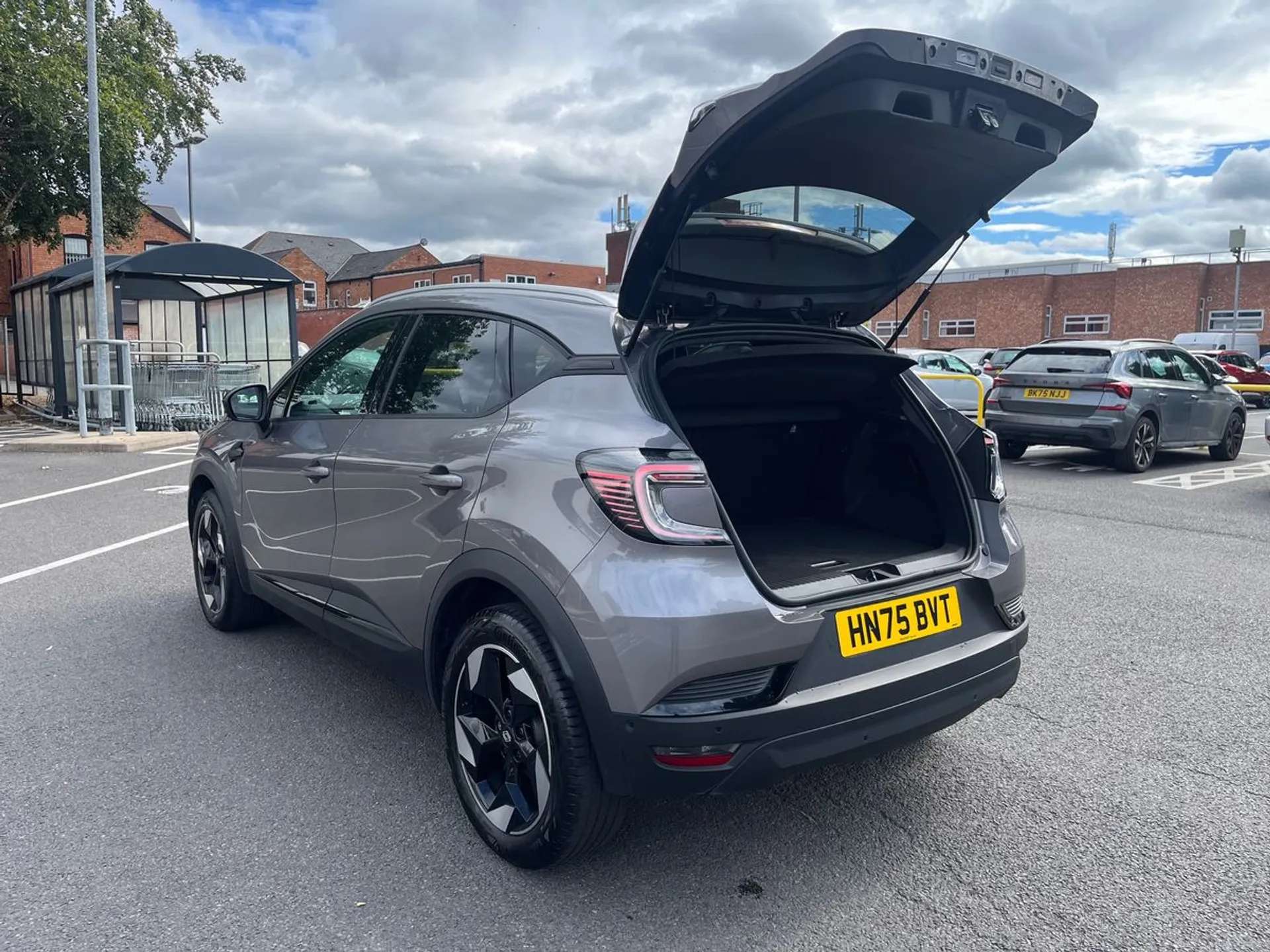 2025 RENAULT CAPTUR 2025 RENAULT CAPTUR
