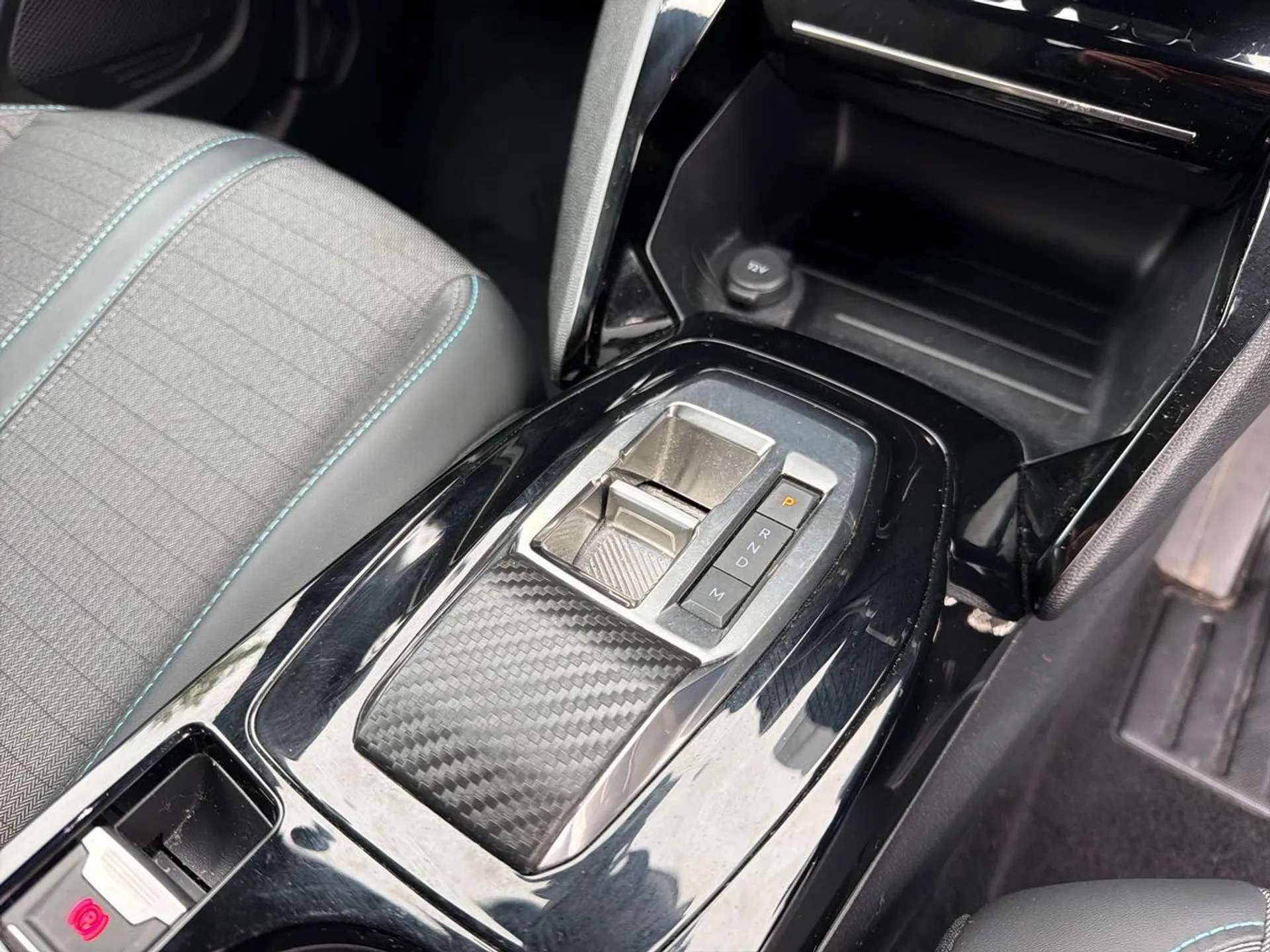 2023 PEUGEOT 2008 2023 PEUGEOT 2008