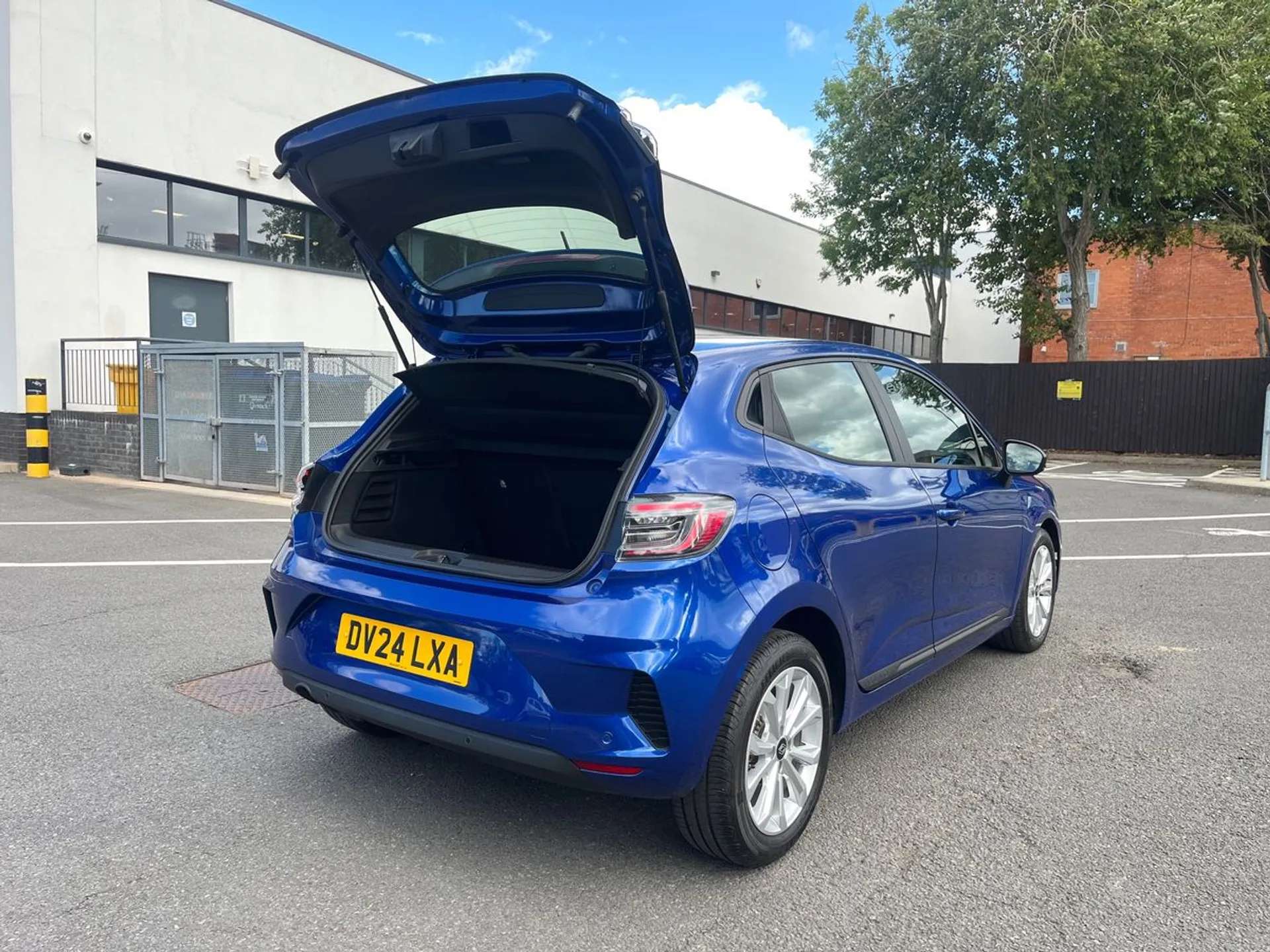 2024 RENAULT CLIO 2024 RENAULT CLIO