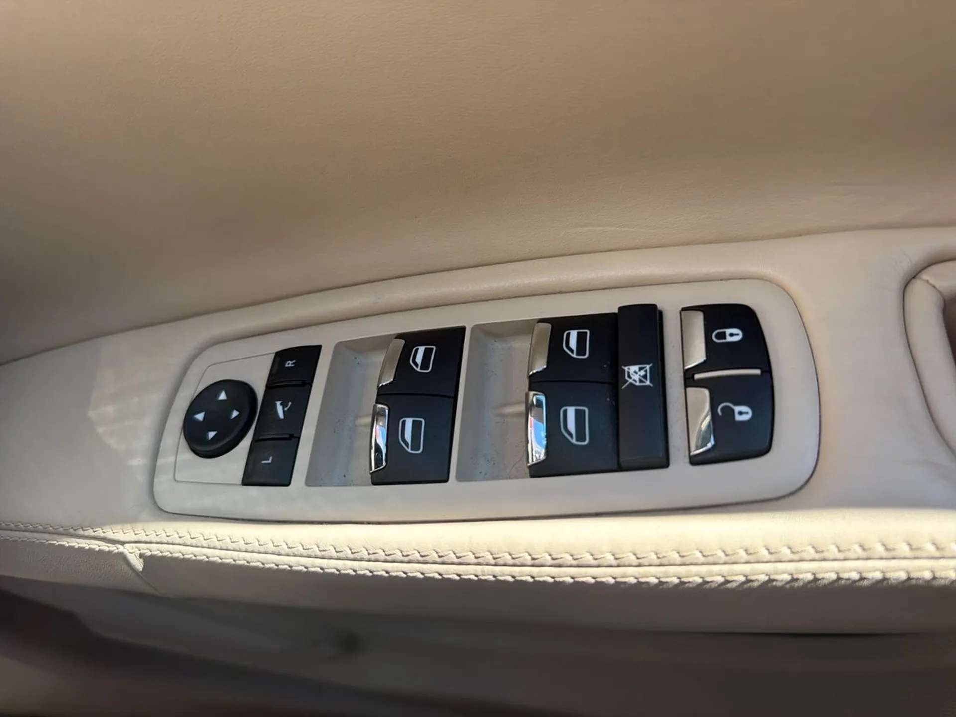 2015 MASERATI QUATTROPORTE 2015 MASERATI QUATTROPORTE